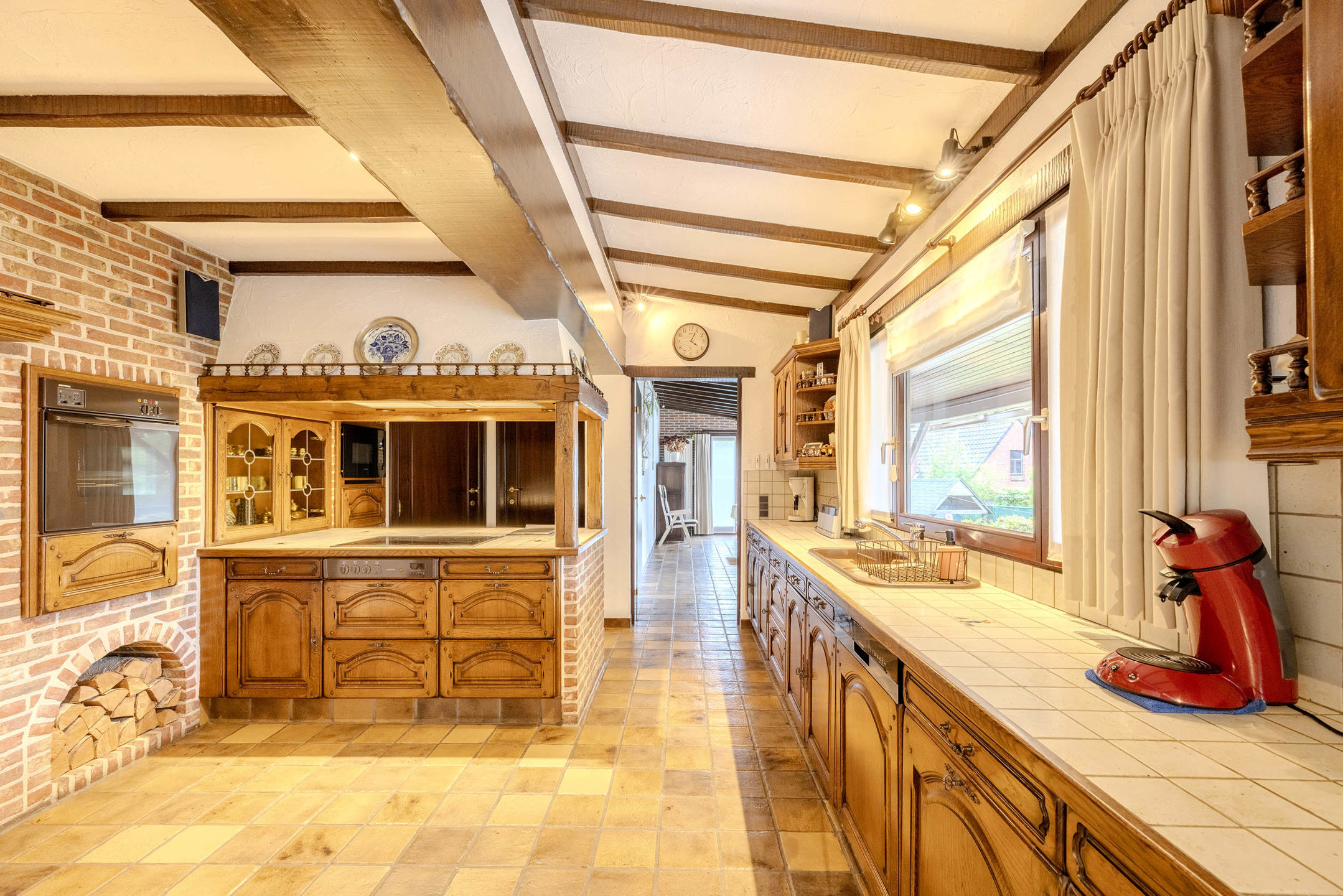 Instapklare woning met bijgebouw op mooi perceel van 1.515 m²!