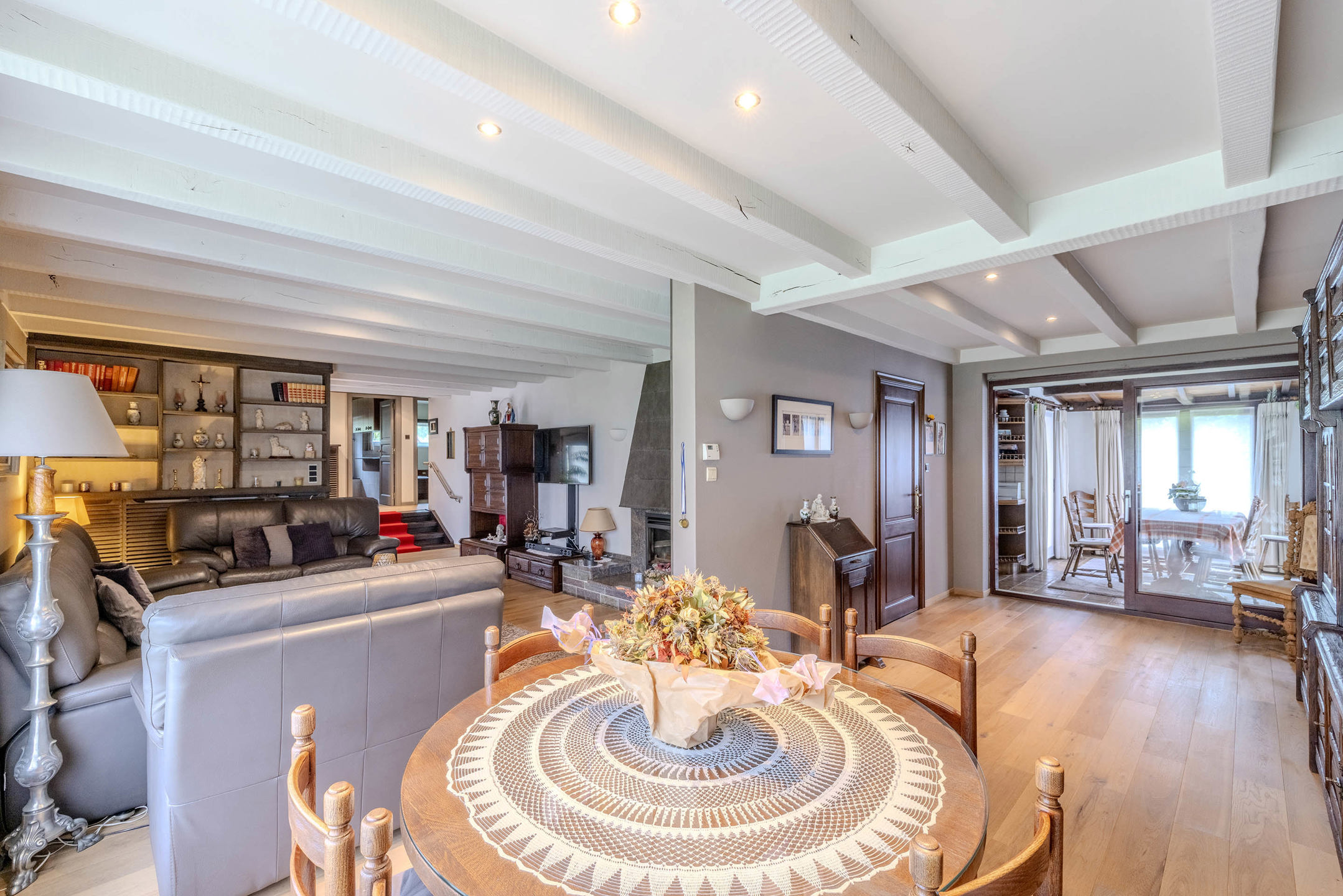 Instapklare woning met bijgebouw op mooi perceel van 1.515 m²!