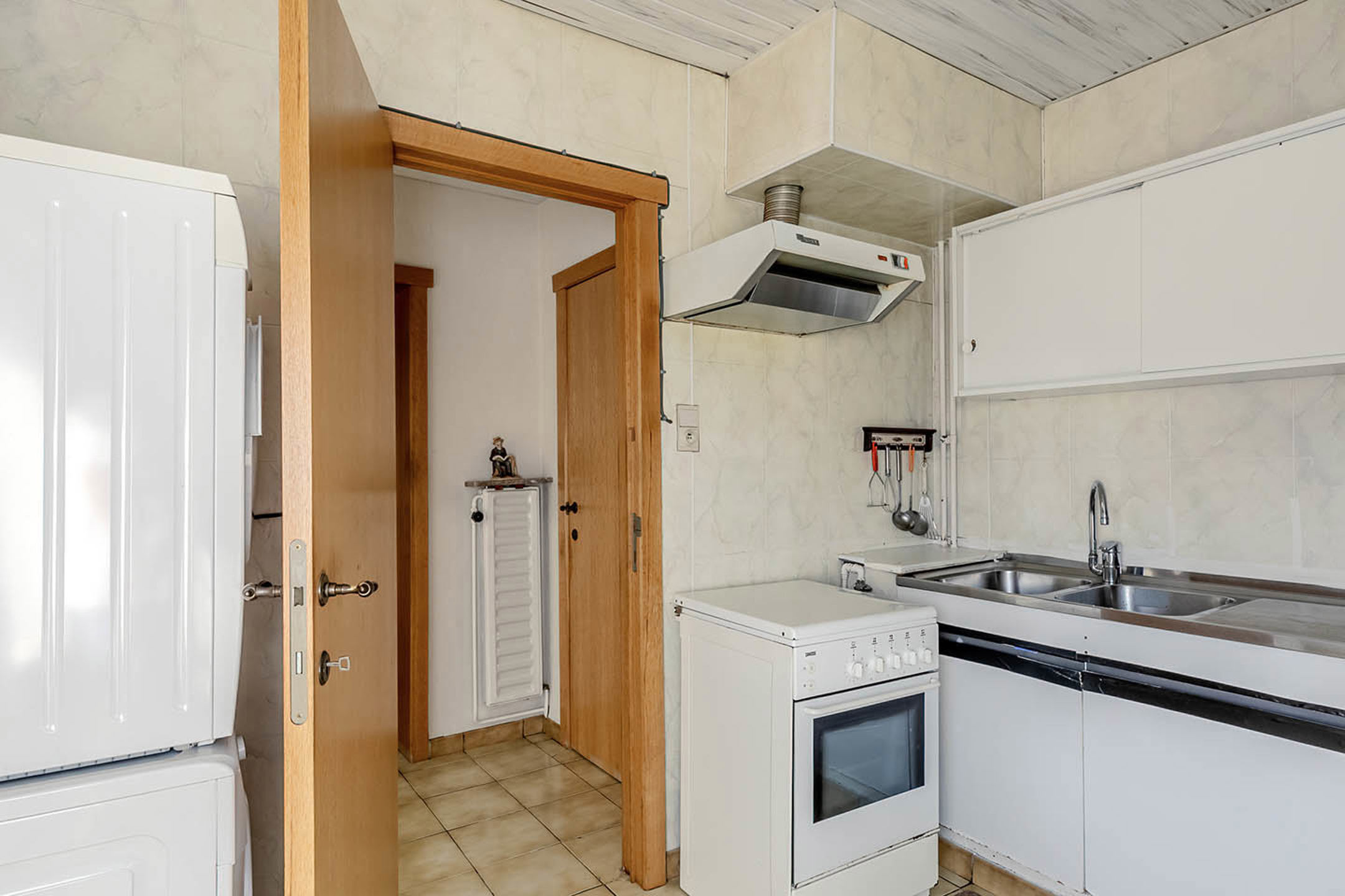 Te renoveren woning op mooi perceel van 910 m²!