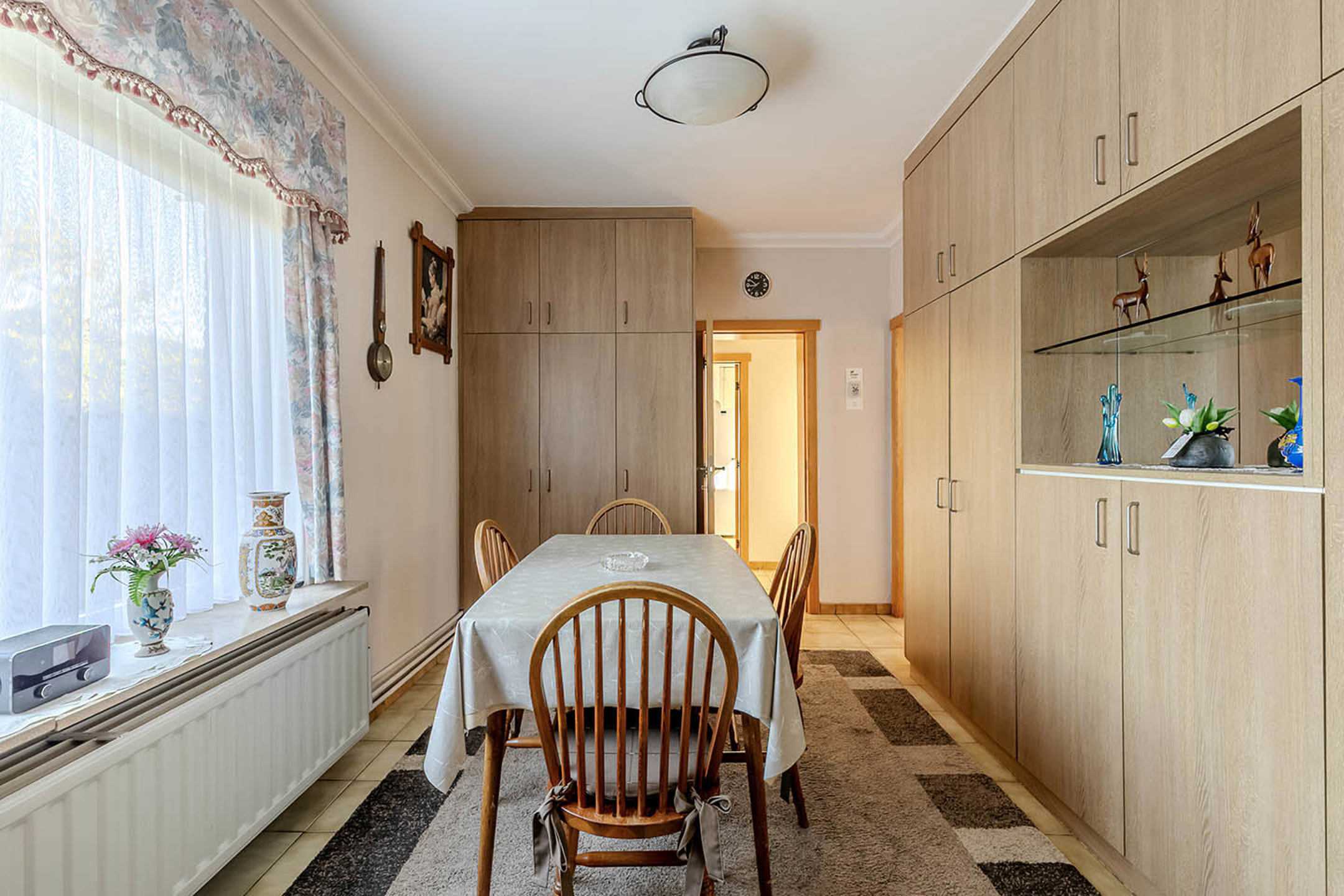 Te renoveren woning op mooi perceel van 910 m²!