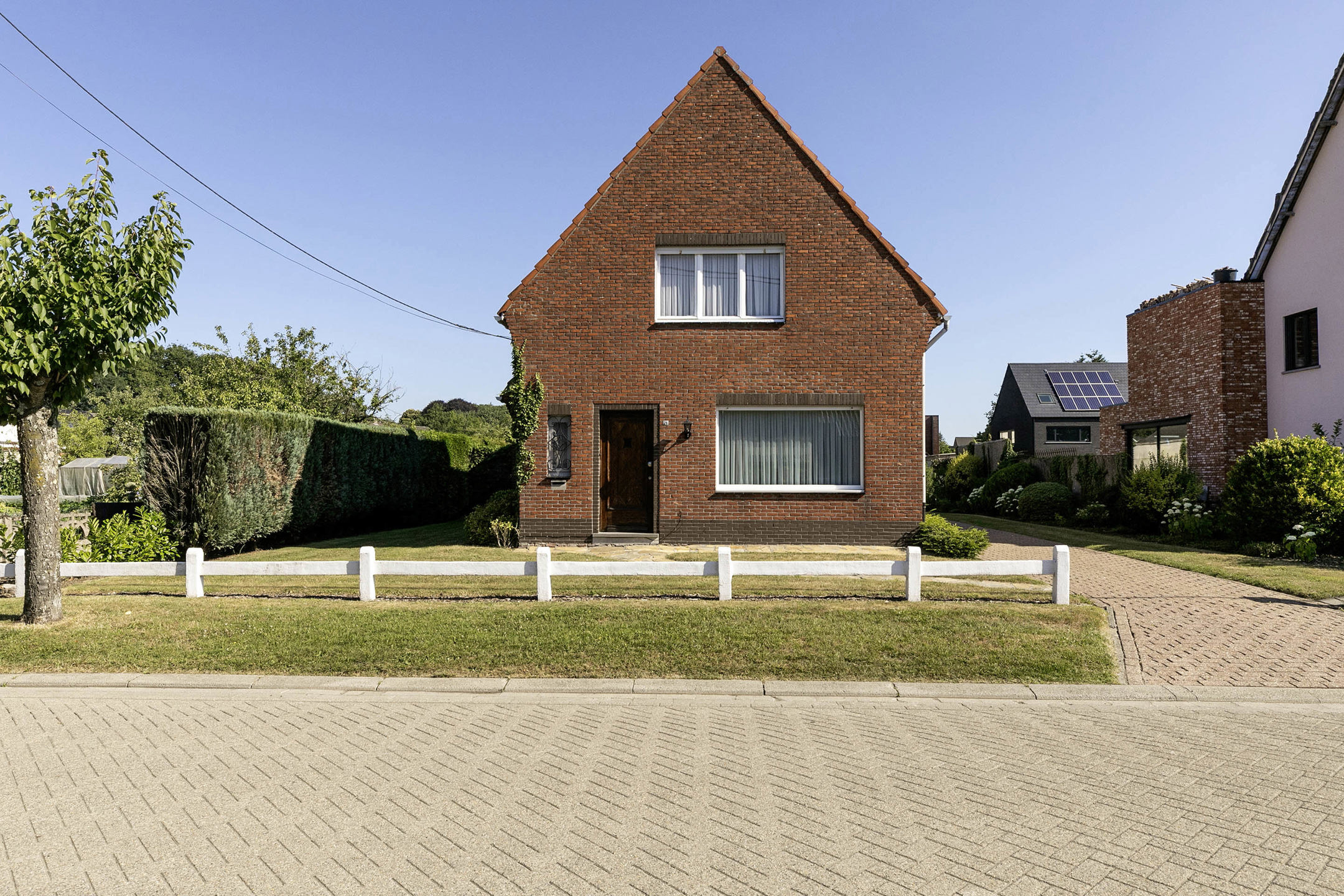 Te renoveren woning op mooi perceel van 910 m²!