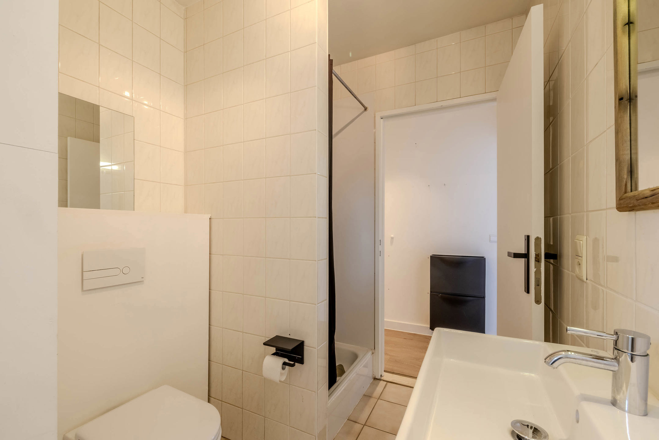 Dakappartement met 1 slaapkamer, ruim terras en staanplaats!