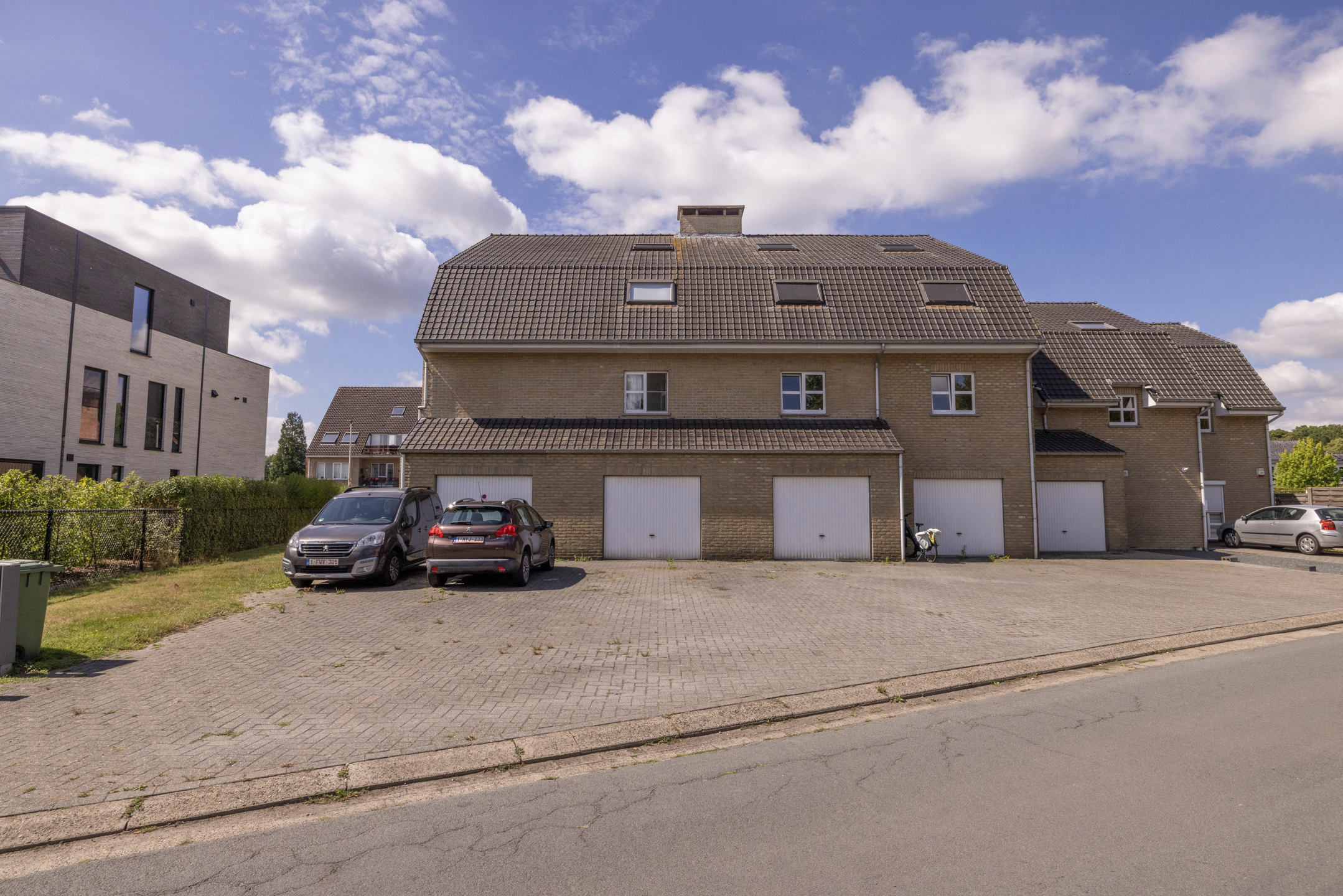 Ruim duplex appartement van 185m² met garage
