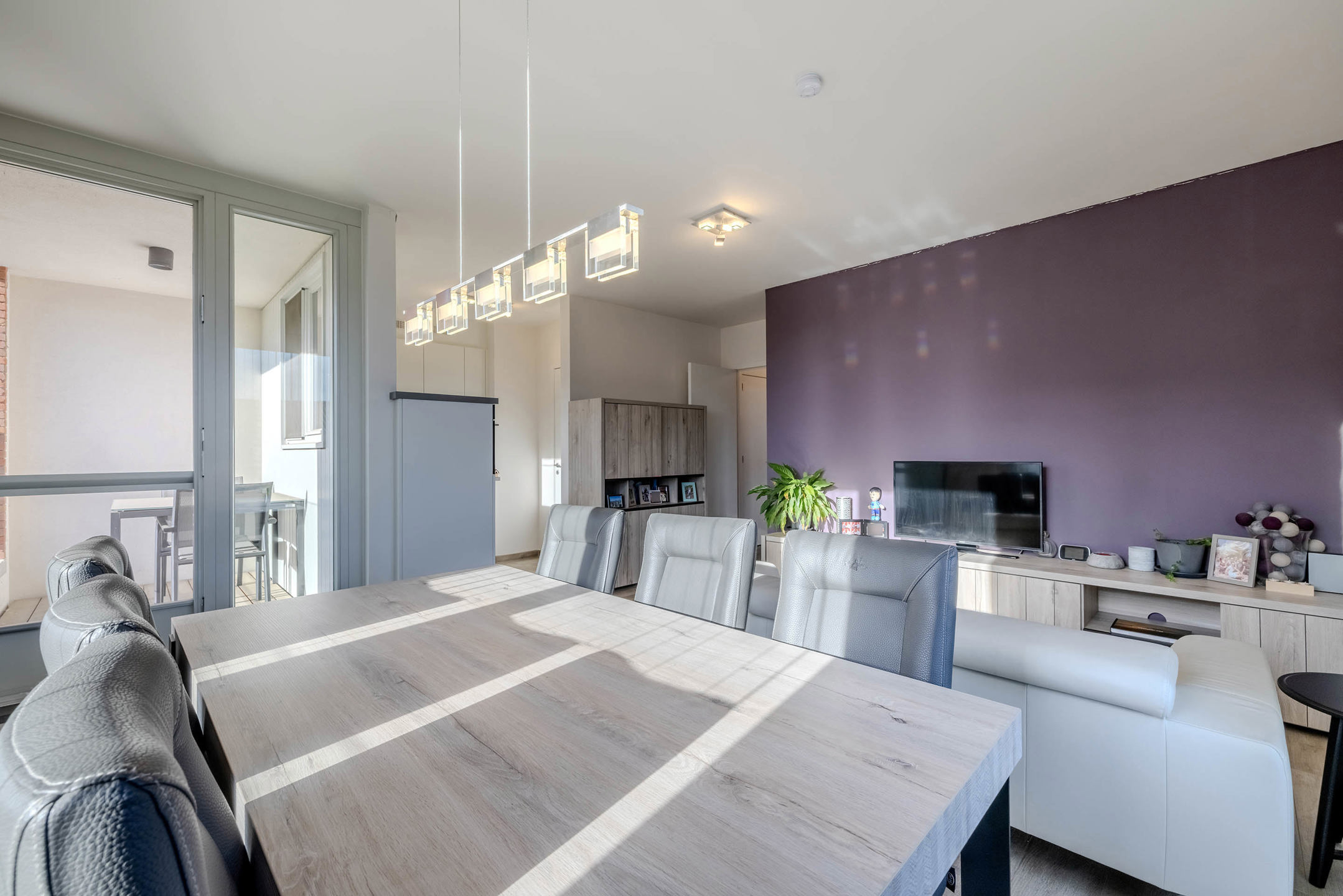 Instapklaar appartement van 78 m² pal in het centrum van Oostmalle!