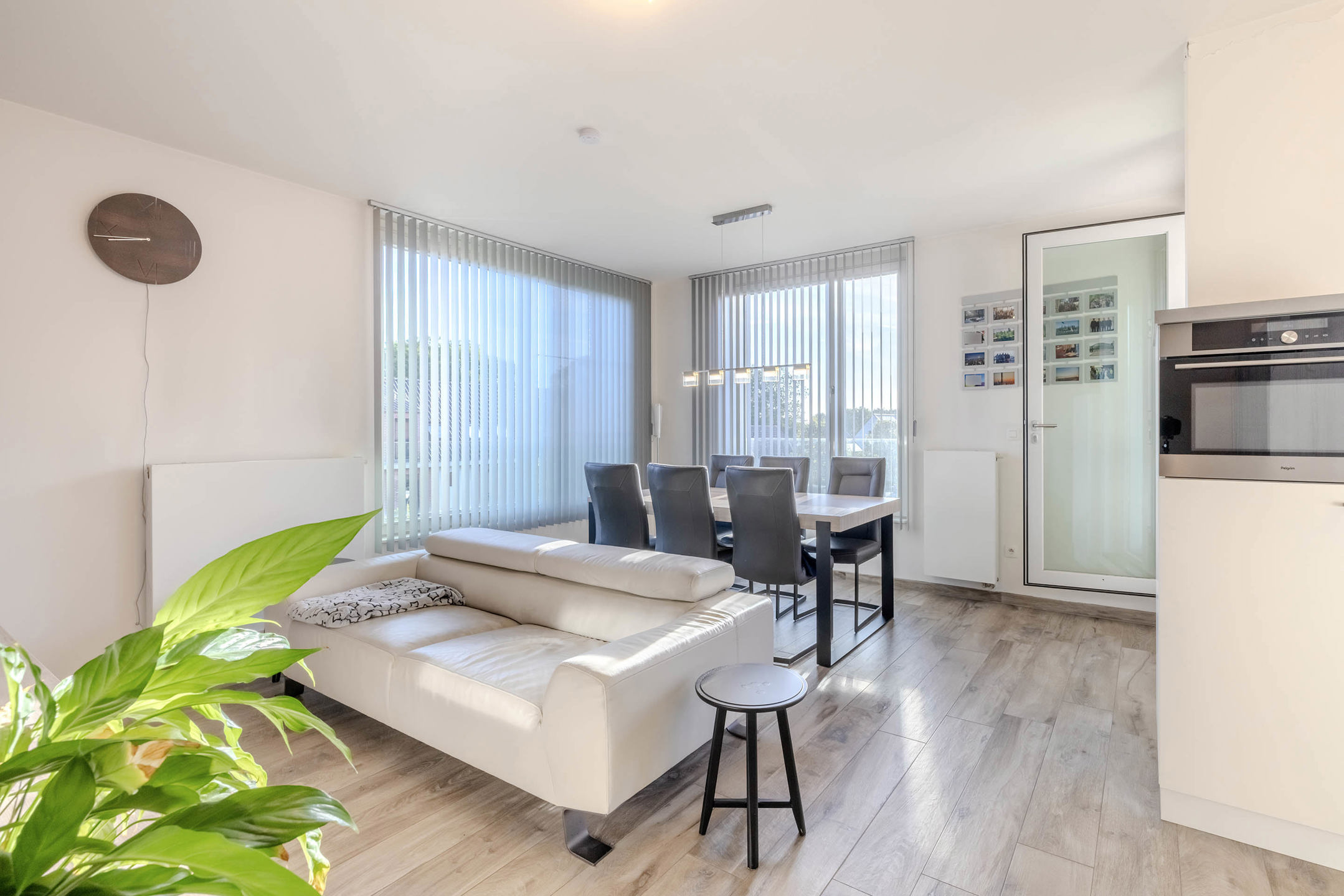 Instapklaar appartement van 78 m² pal in het centrum van Oostmalle!