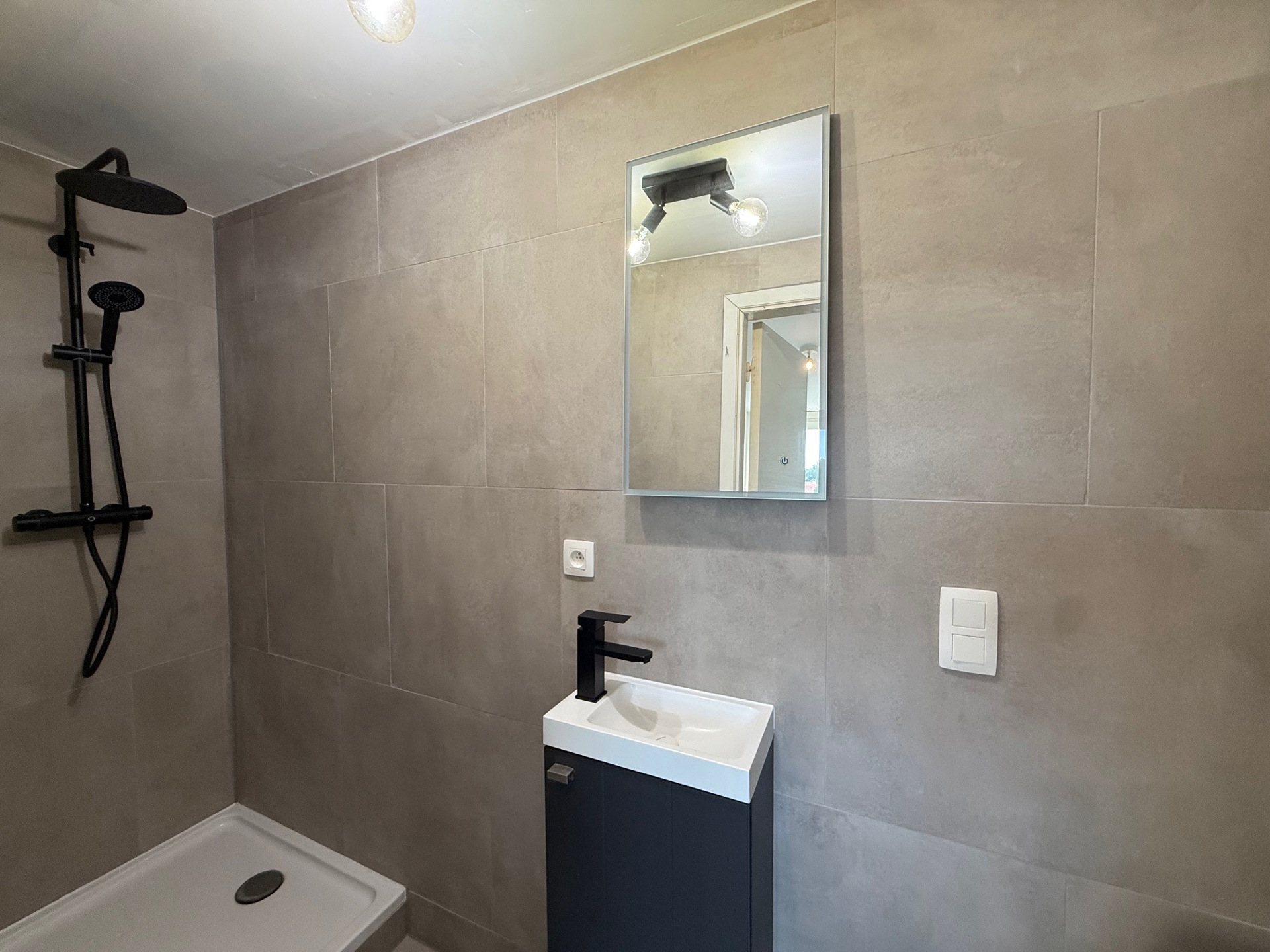 Instapklaar appartement met 1 slaapkamer