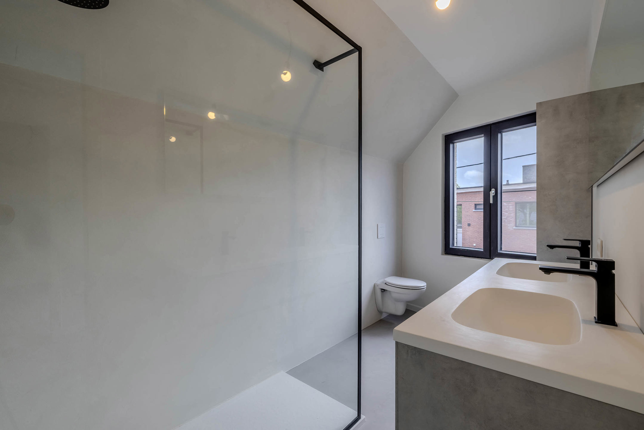 Volledig gerenoveerde woning op mooi perceel van 279 m²!
