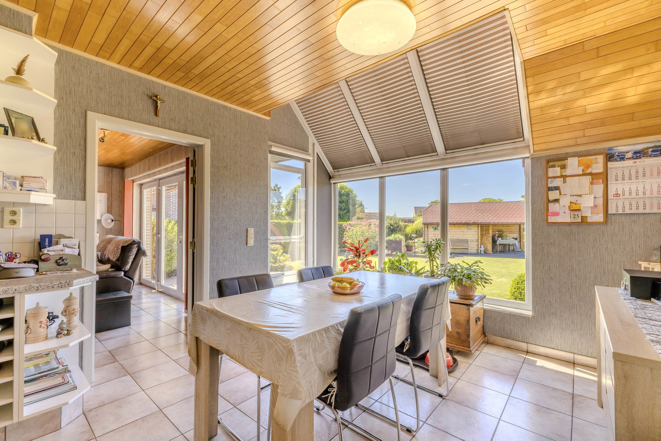 Instapklare woning op mooi perceel van 756 m² in een rustige straat!