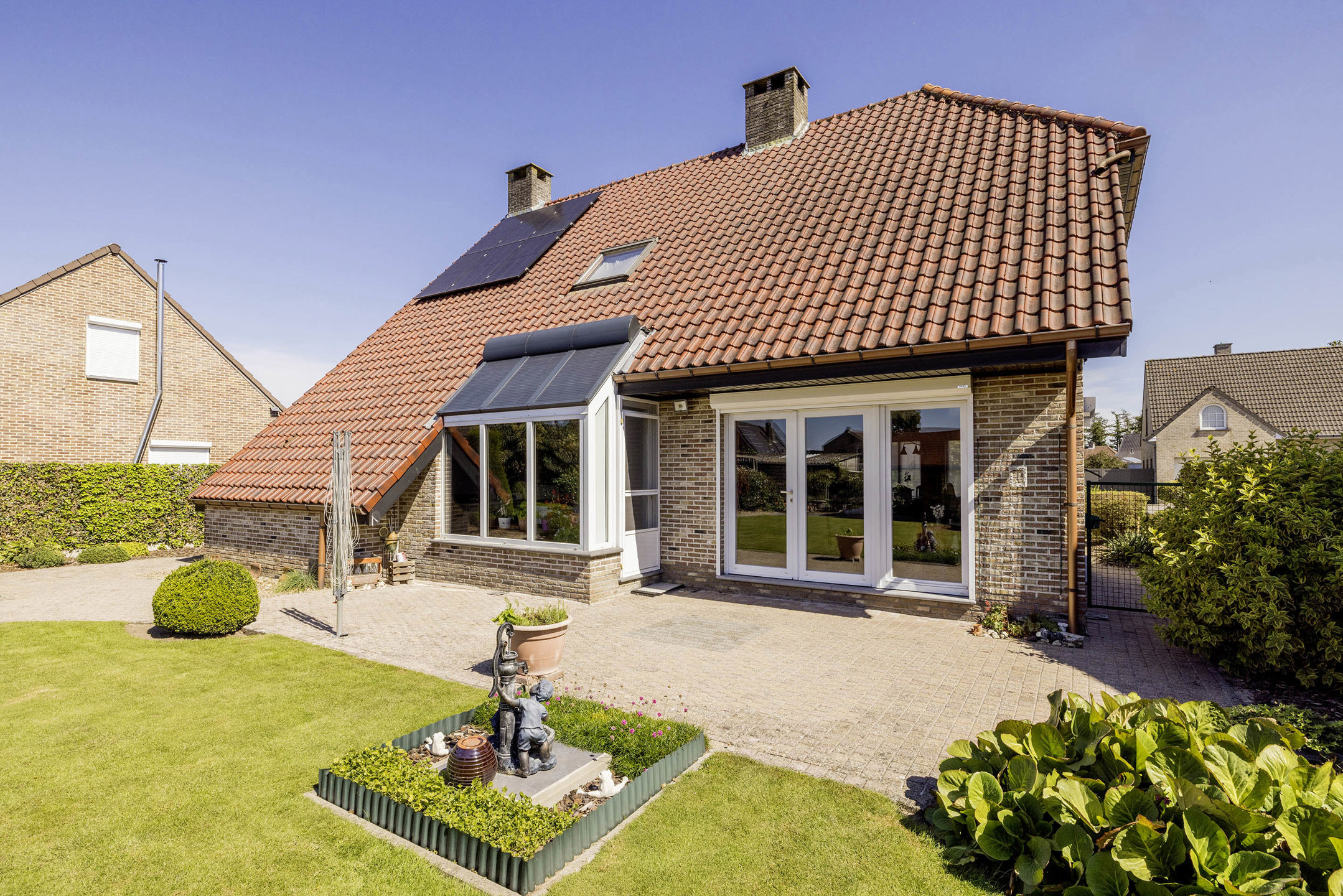 Instapklare woning op mooi perceel van 756 m² in een rustige straat!