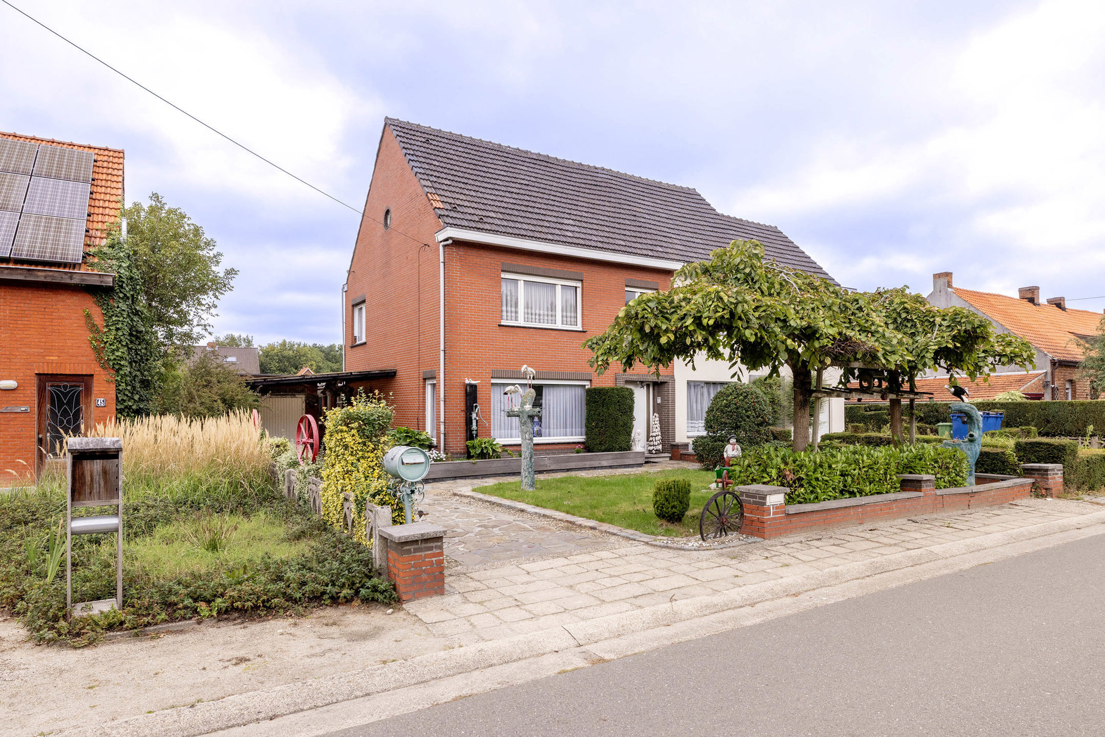 Te renoveren woning op mooi perceel van 430 m²!