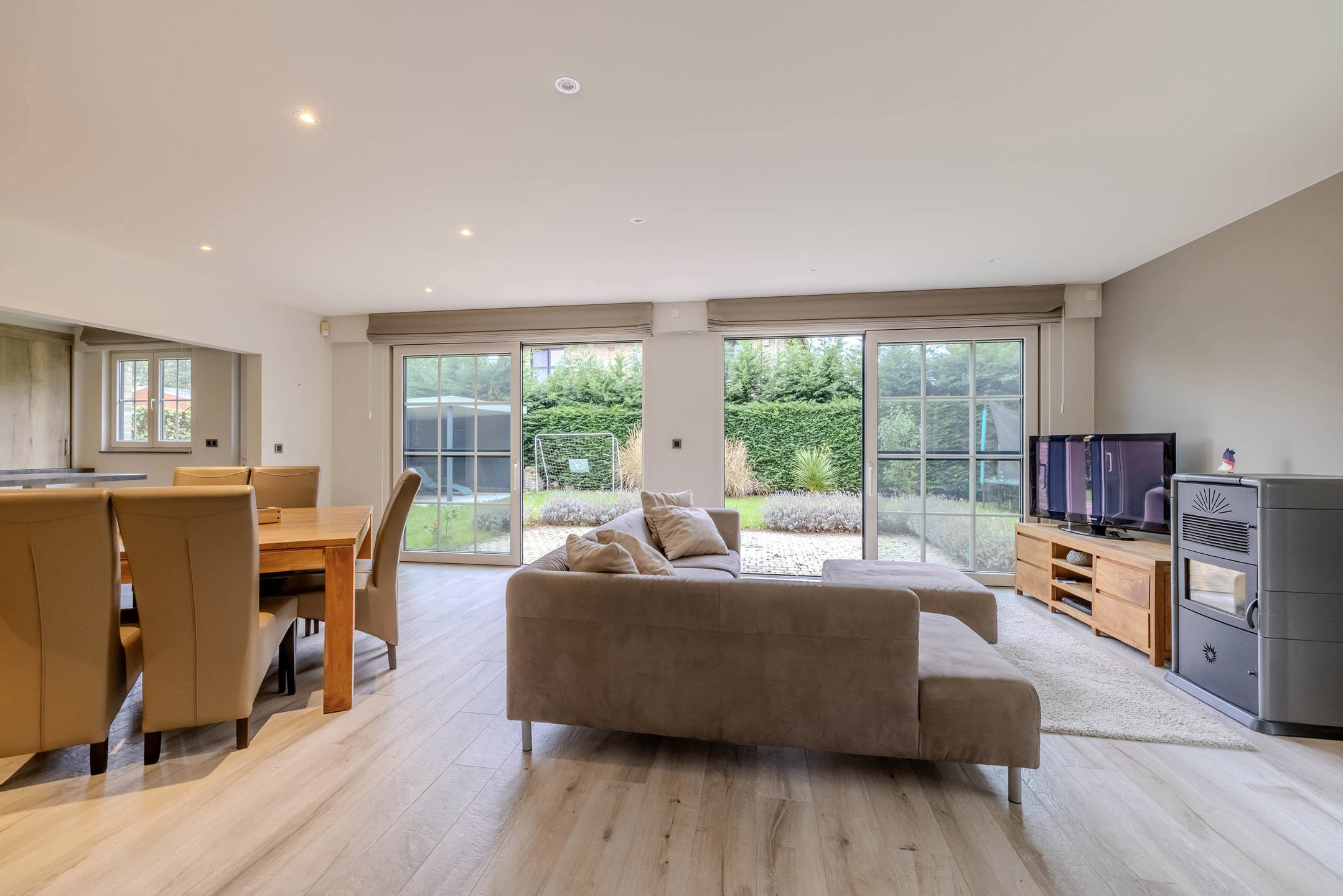 Instapklare, rustig gelegen woning op mooi perceel van 771 m²!