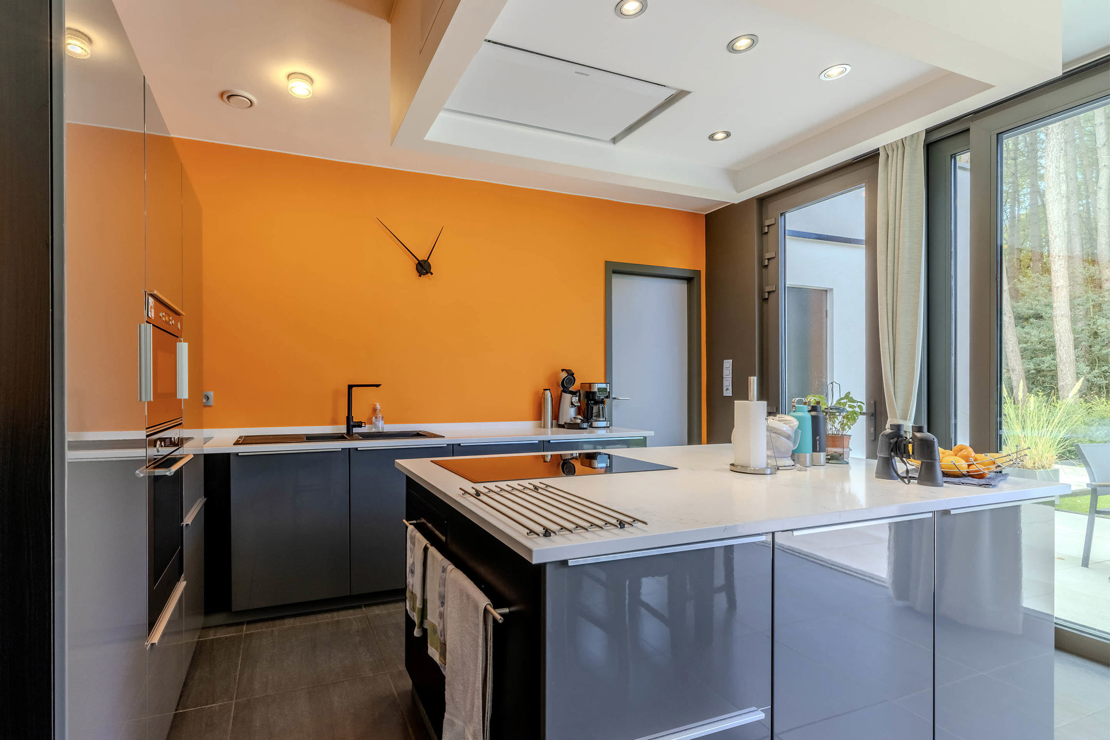 Gelijkvloerse woning met gekoppelde loods van 102m²