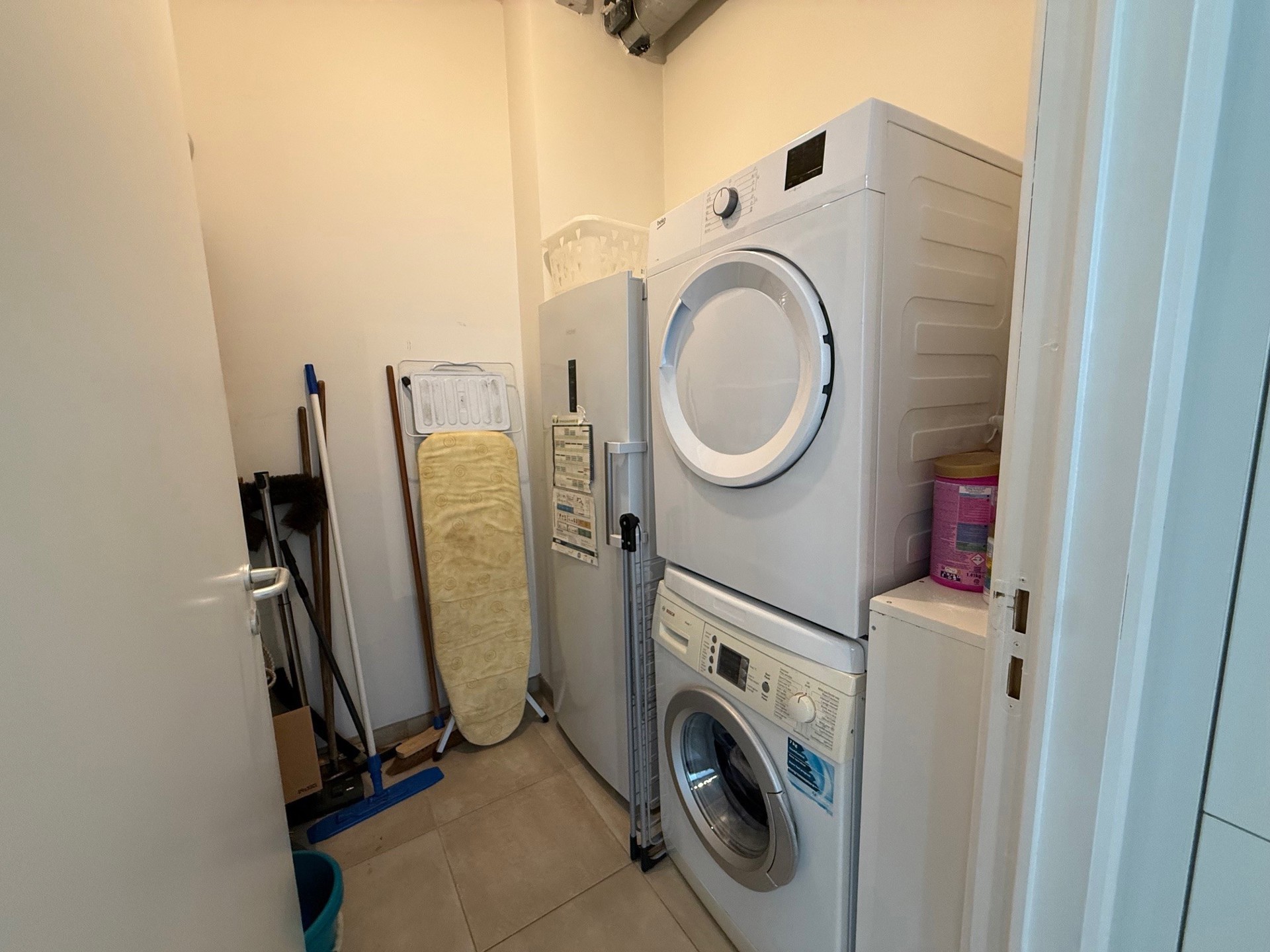 Instapklaar gelijkvloers appartement met 1 slaapkamer