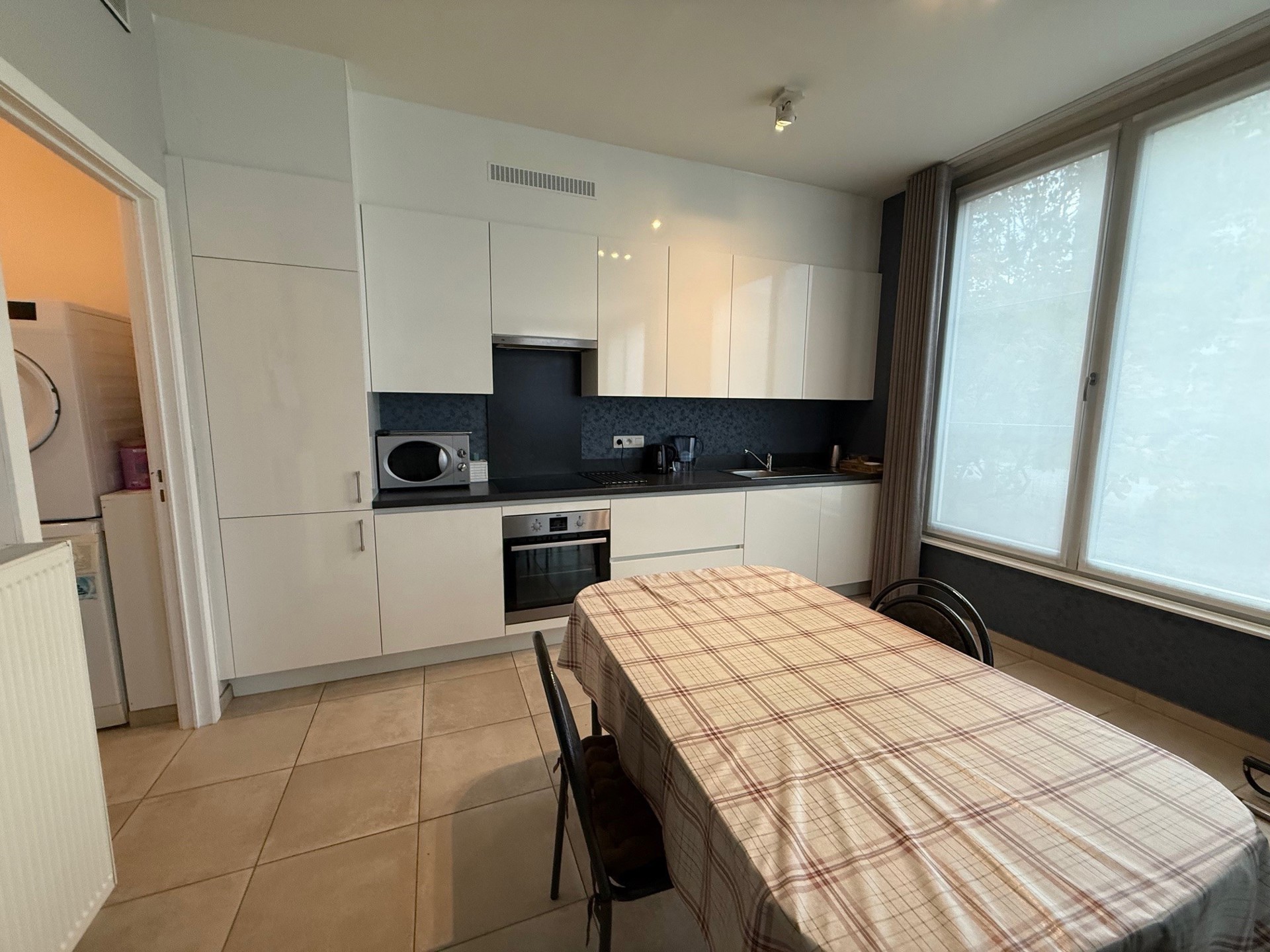 Instapklaar gelijkvloers appartement met 1 slaapkamer