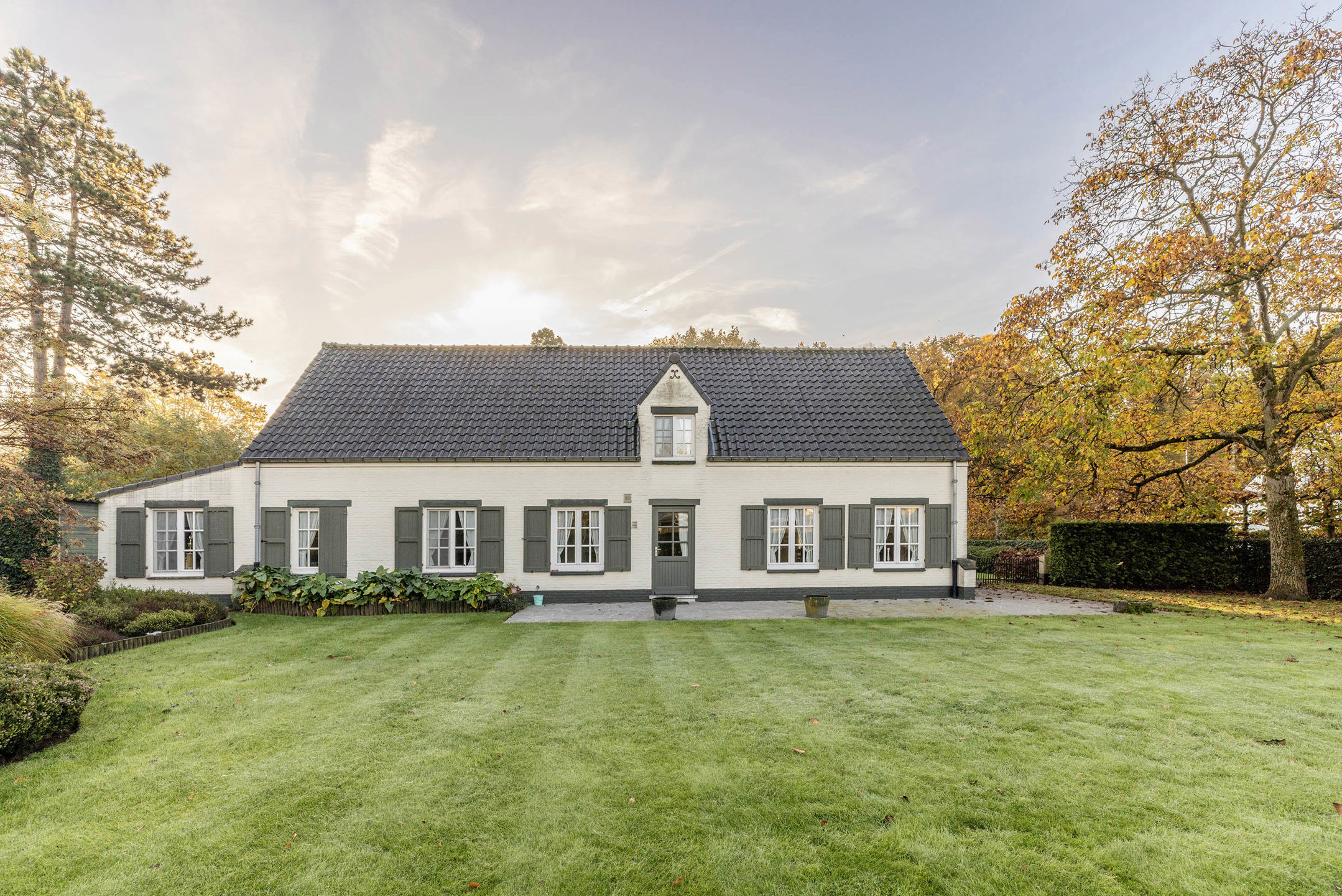 Prachtige villa met atelier over park de Renesse