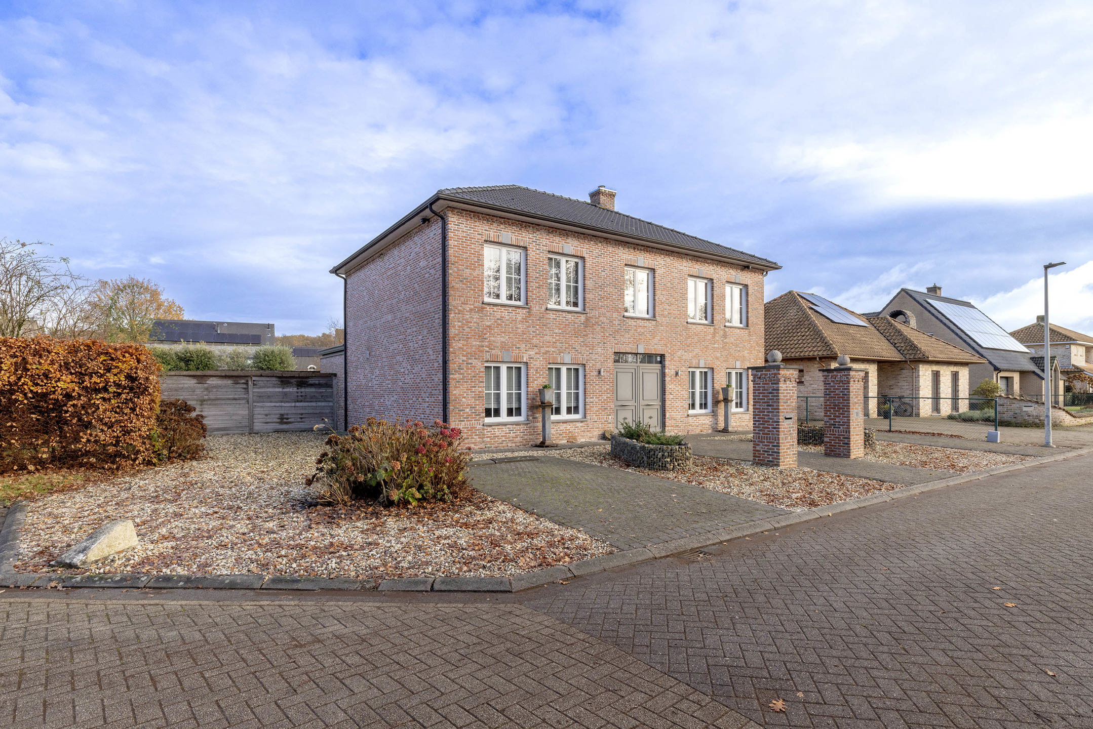 Instapklare villa met zwembad op toplocatie!