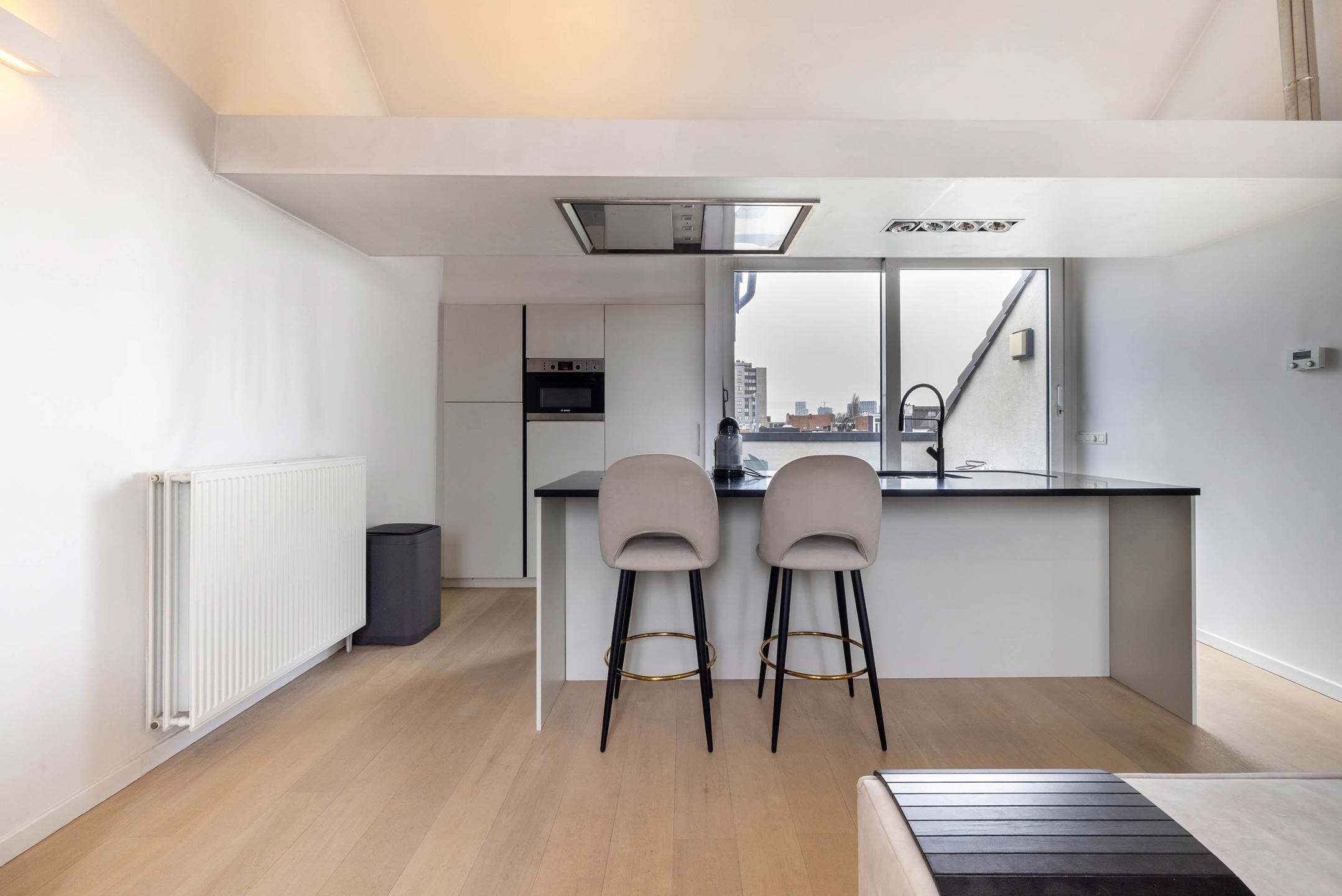 Instapklaar dakappartement van 110m² met terras!