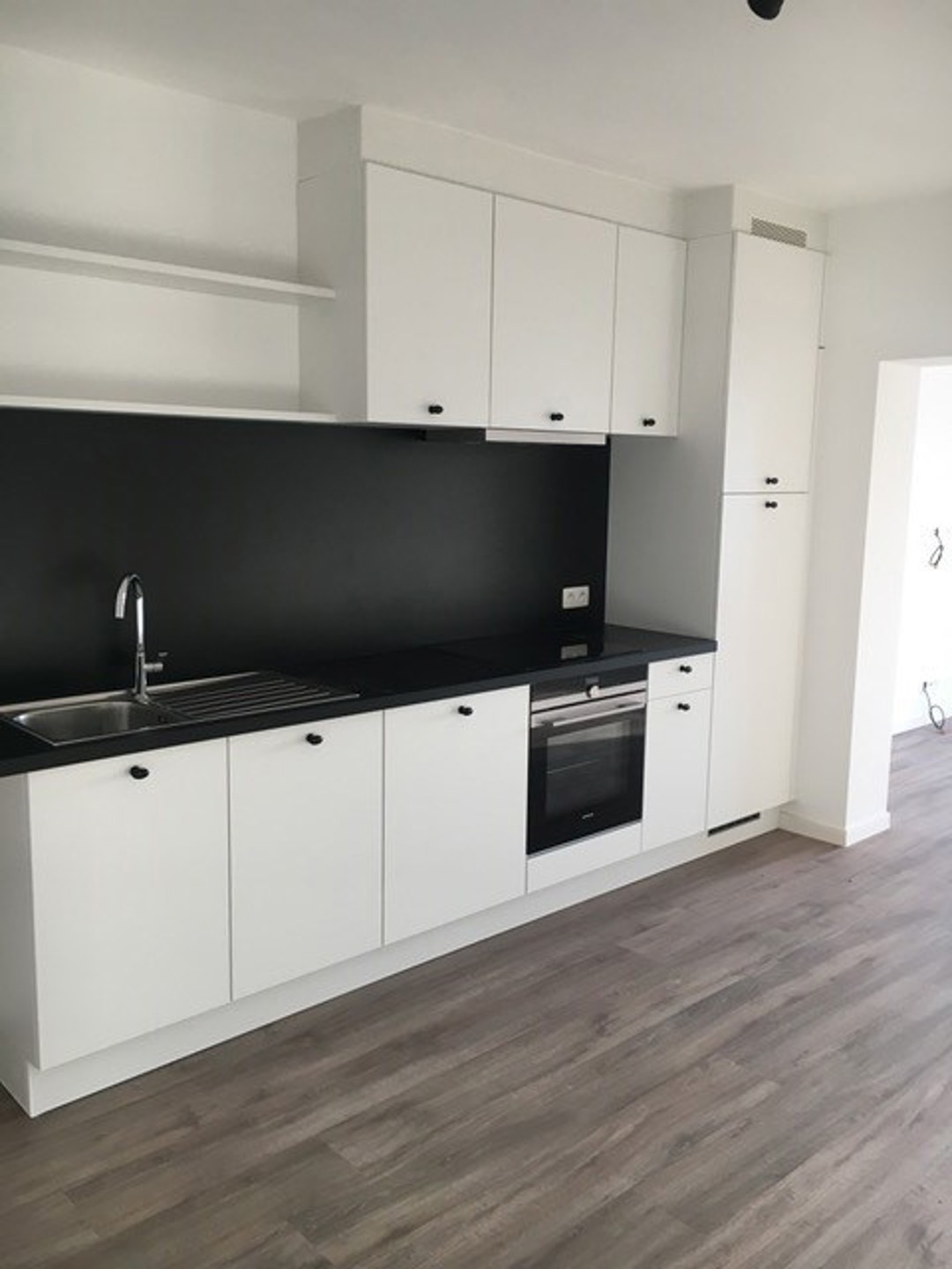 Instapklaar appartement met mooi terras