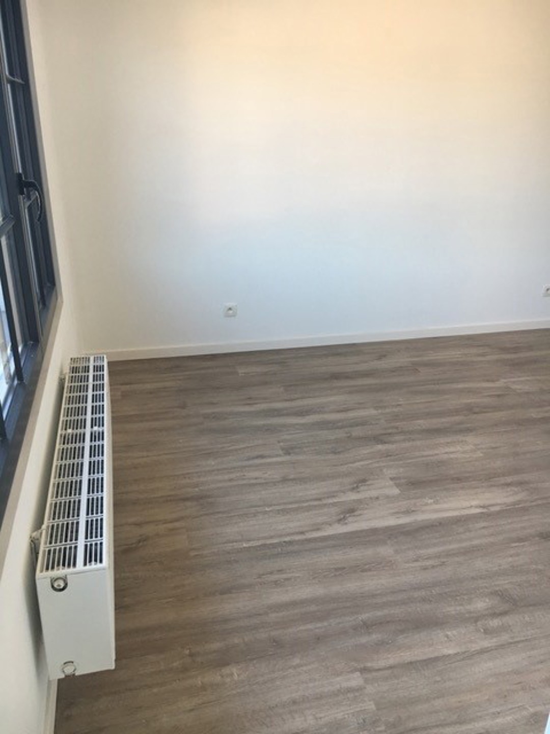 Instapklaar appartement met mooi terras