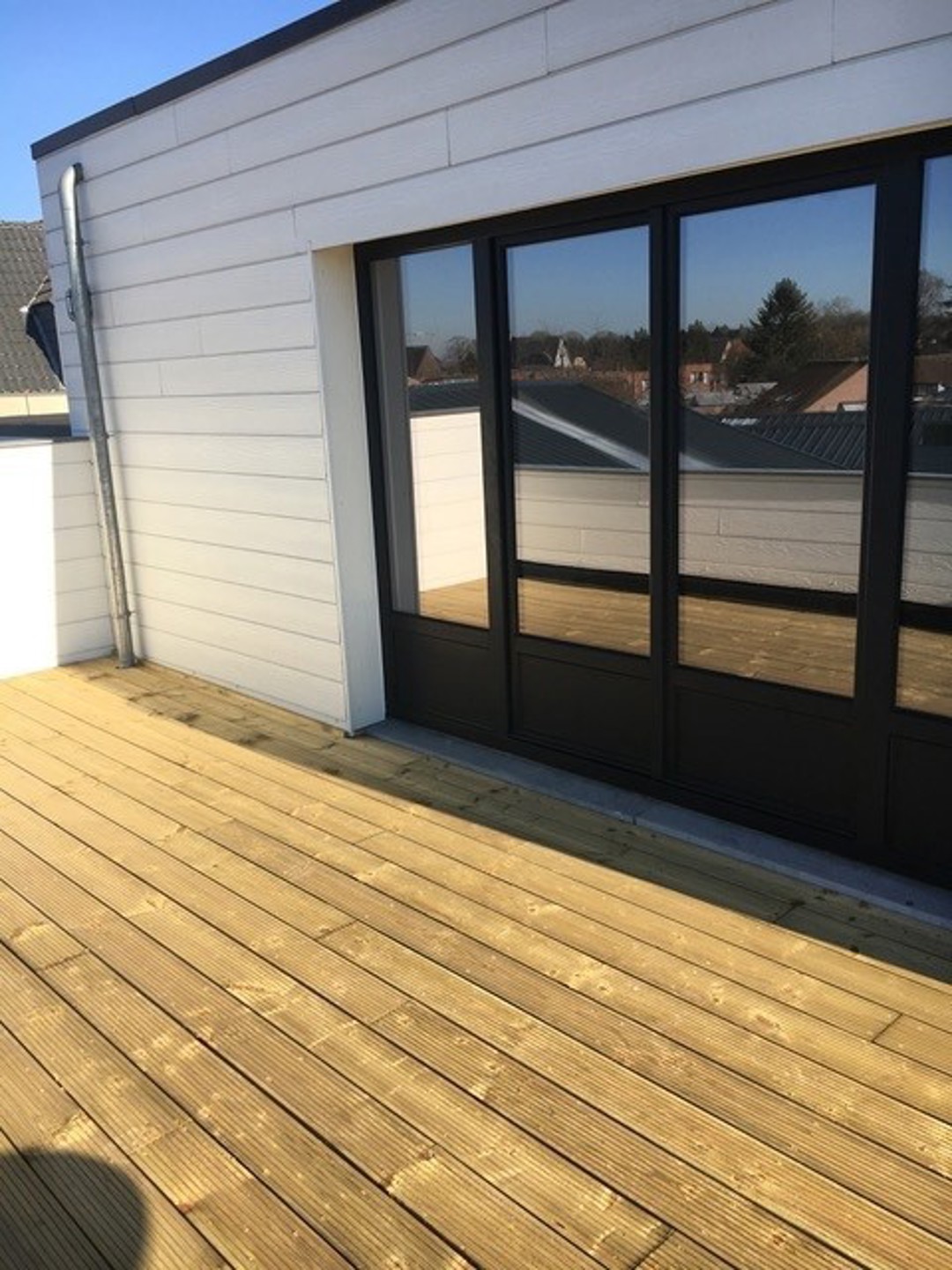 Instapklaar appartement met mooi terras