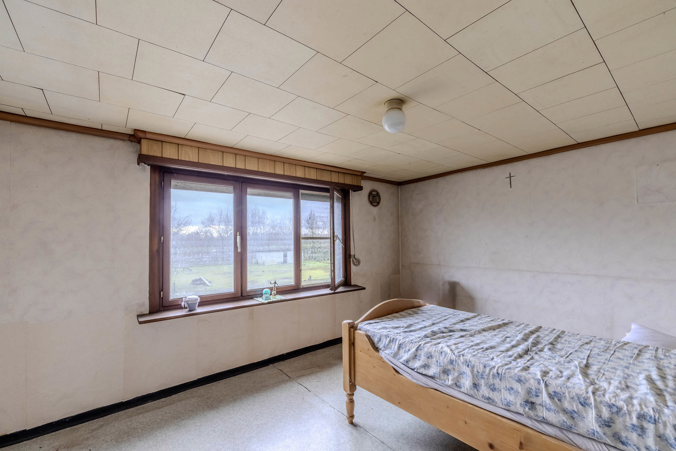 Volledig te renoveren woning in Wechelderzande op perceel van 2.141m²!