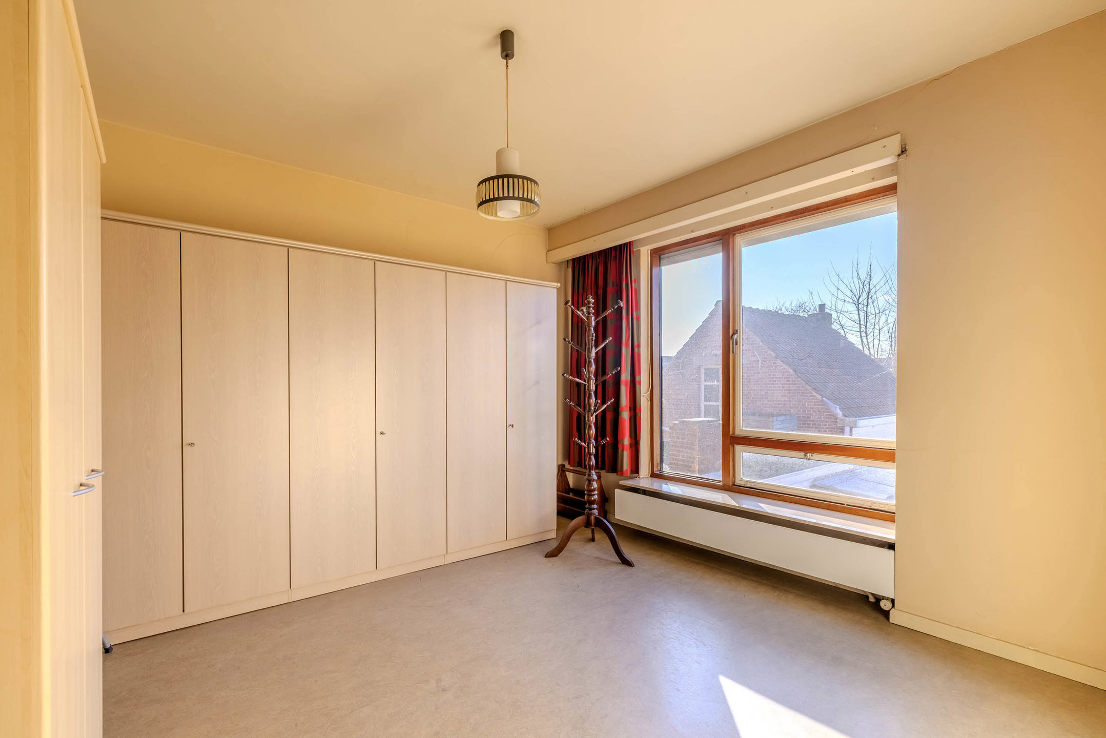 Ruim handelshuis in centrum Gierle op 492 m²!