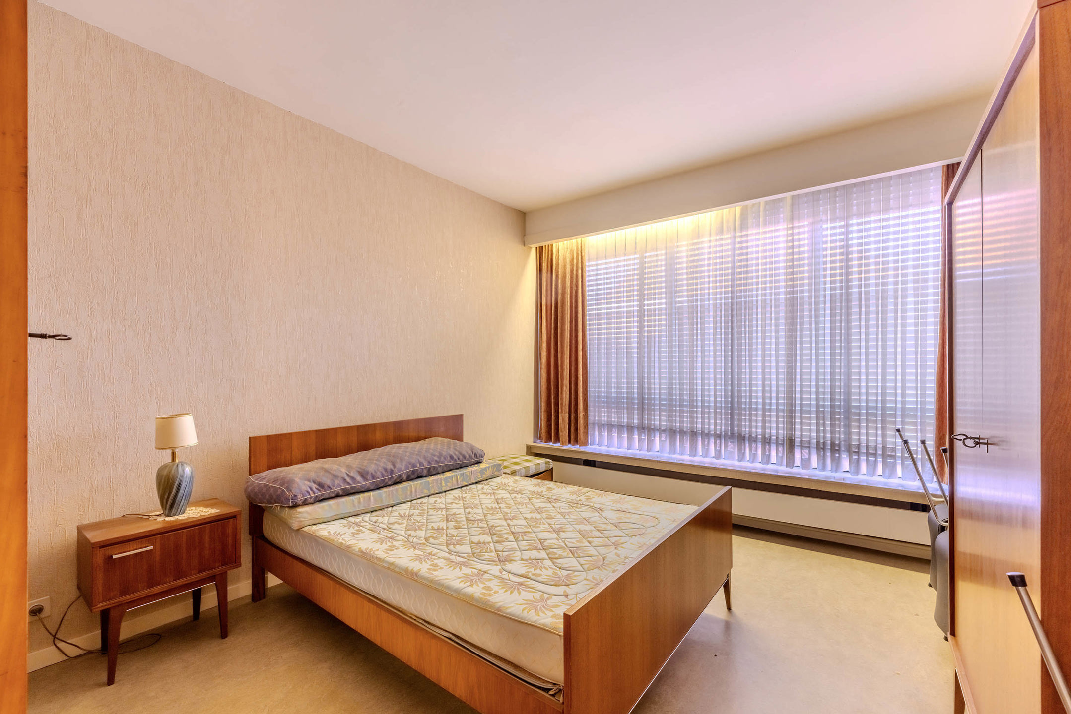 Ruim handelshuis in centrum Gierle op 492 m²!