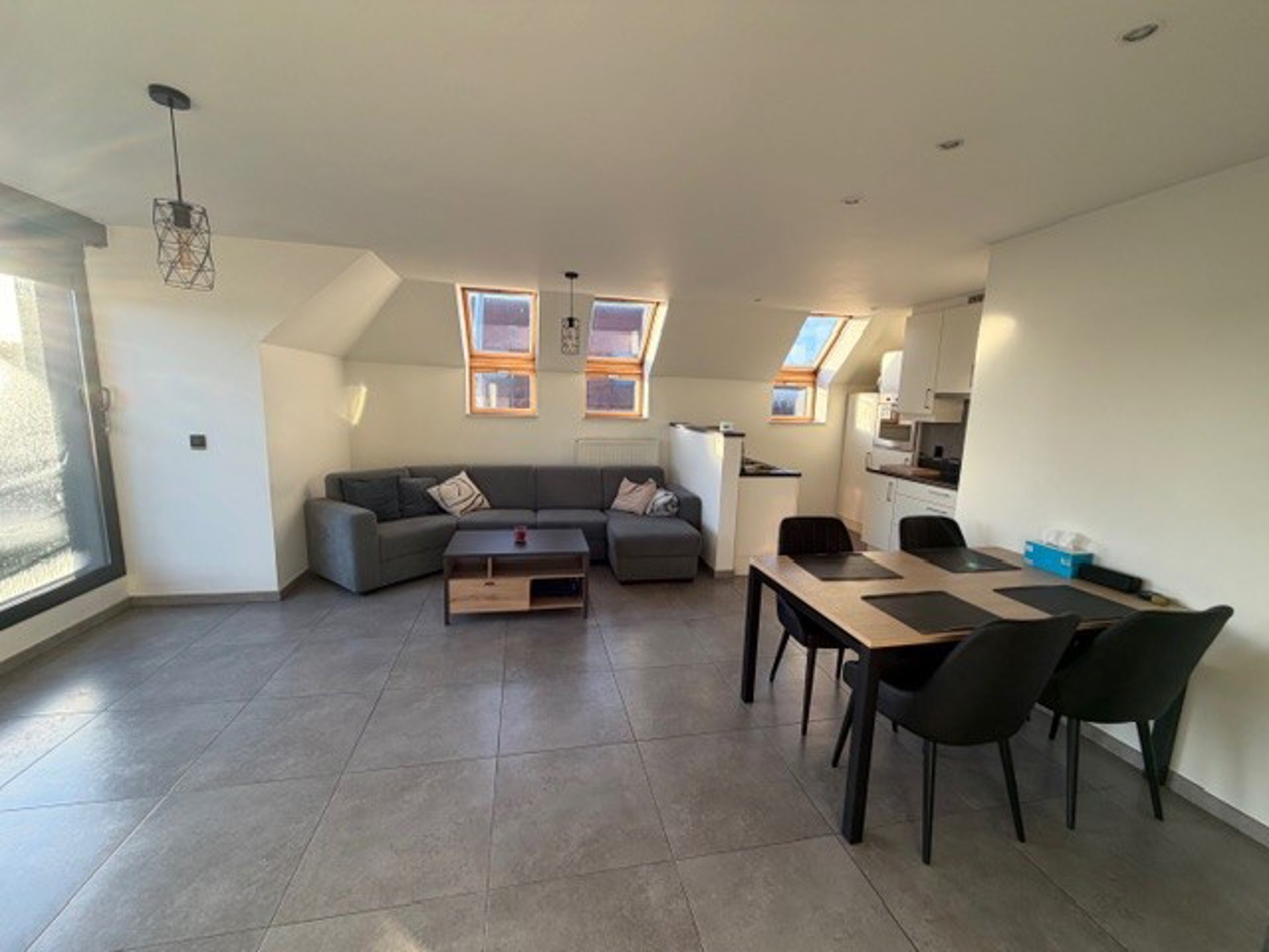 Dakappartement met 1 slaapkamer en terras in Oostmalle!