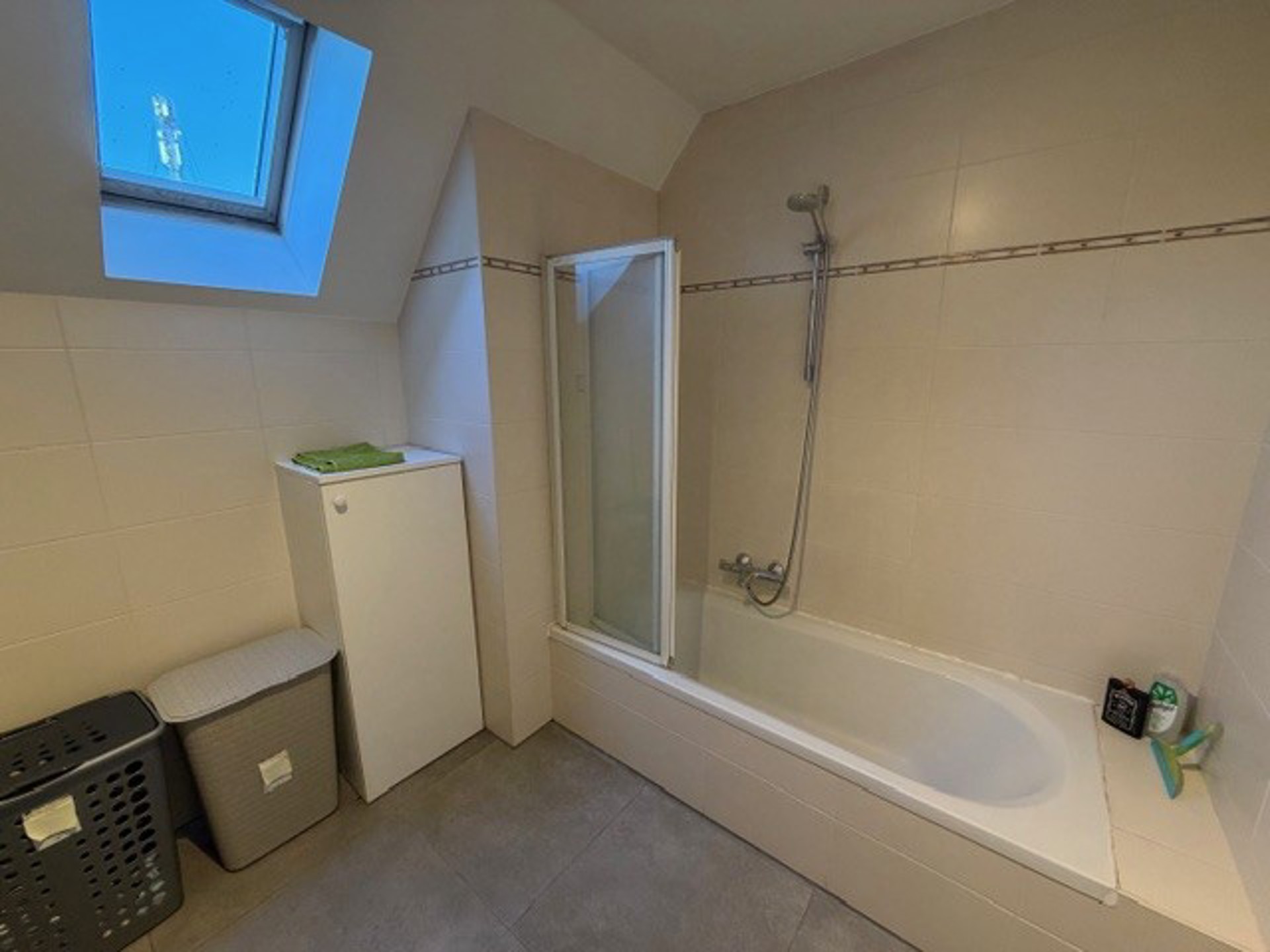 Dakappartement met 1 slaapkamer en terras in Oostmalle!