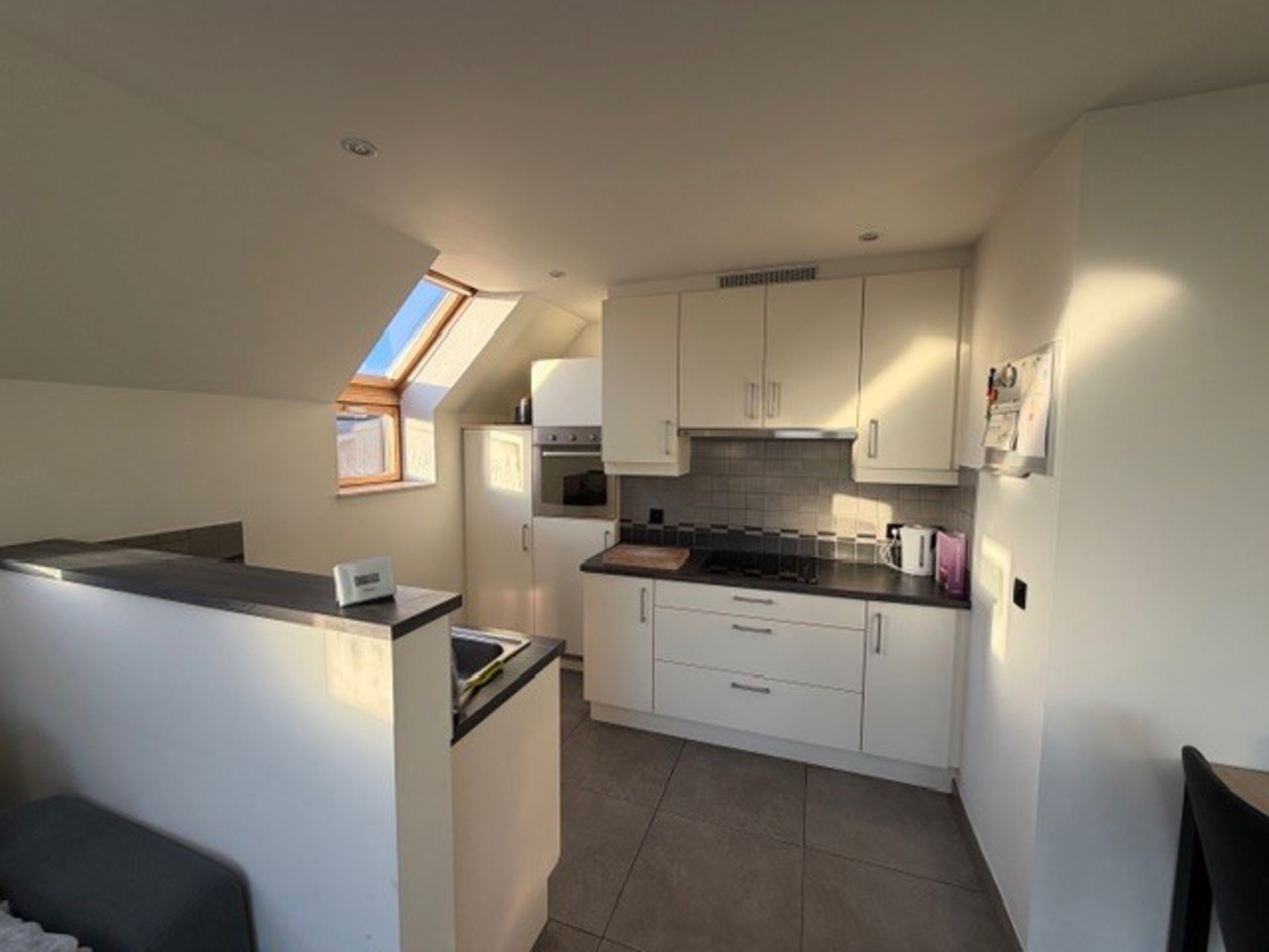 Dakappartement met 1 slaapkamer en terras in Oostmalle!