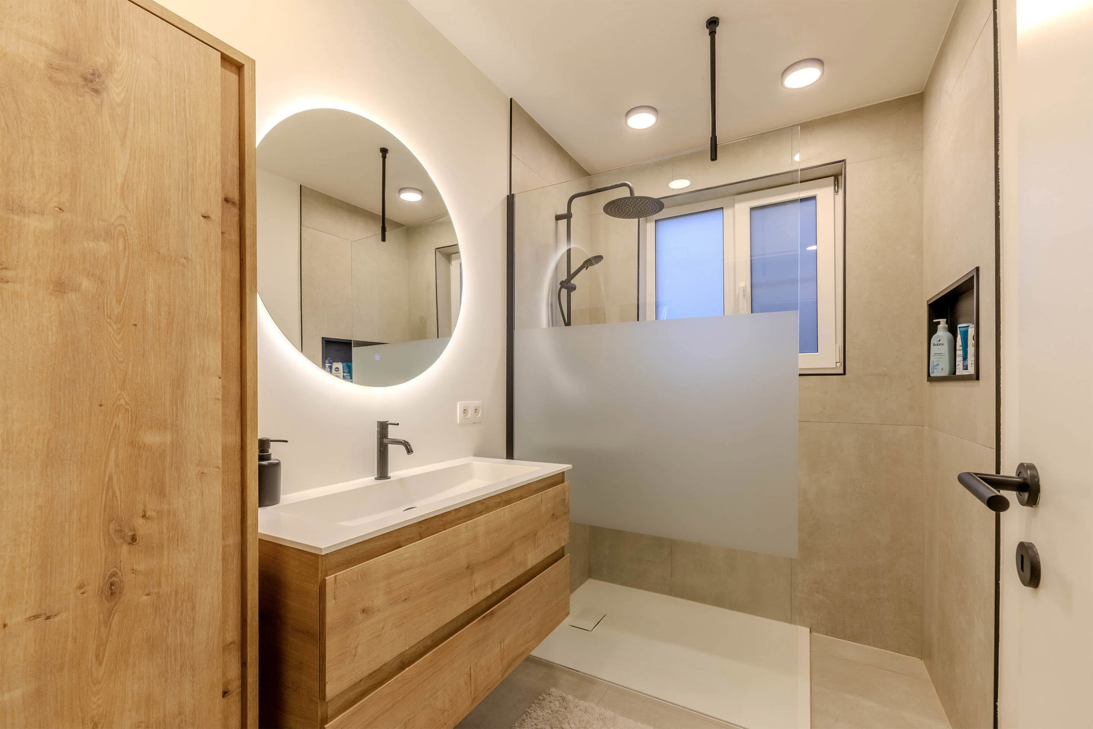 Volledig gerenoveerde woning op mooi perceel van 622 m²!