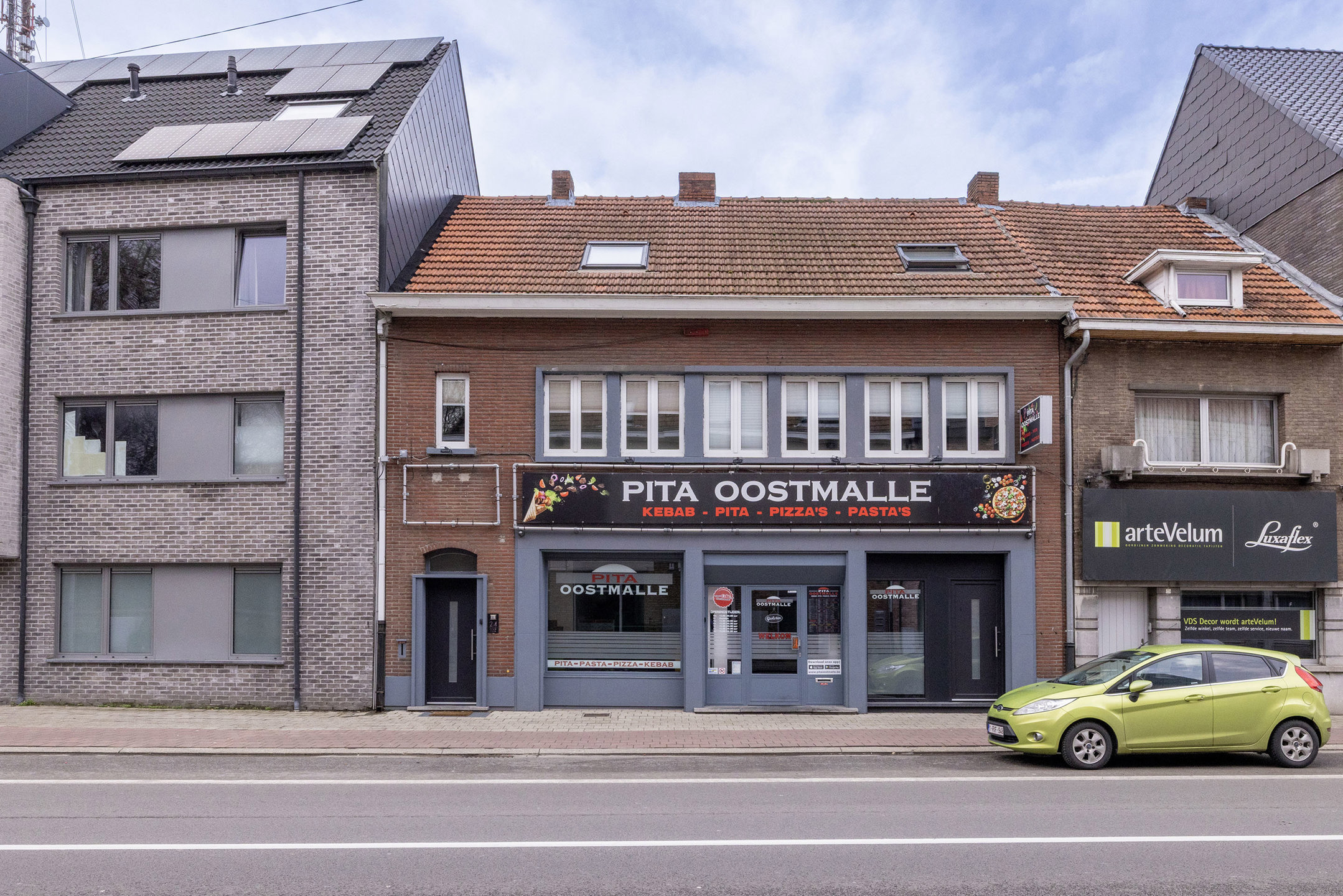 Handelshuis of Woonst in centrum Malle!