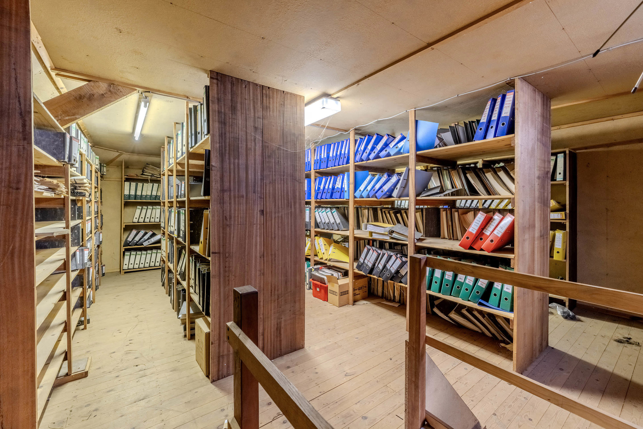 Kantoorgebouw/bureel van 229m2 met ruime parking