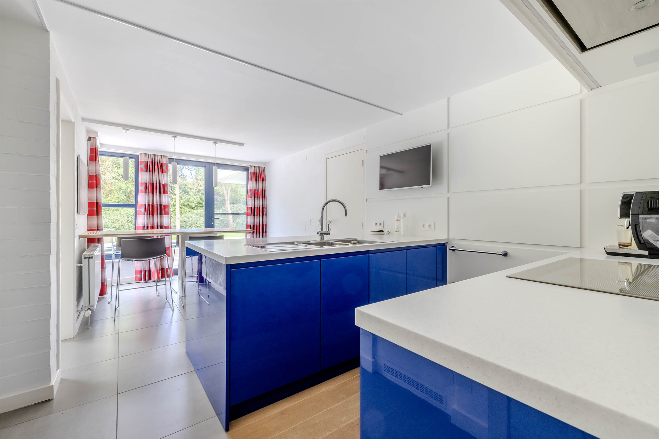 Unieke villawoning met zwembad op perceel van 2.088 m²!