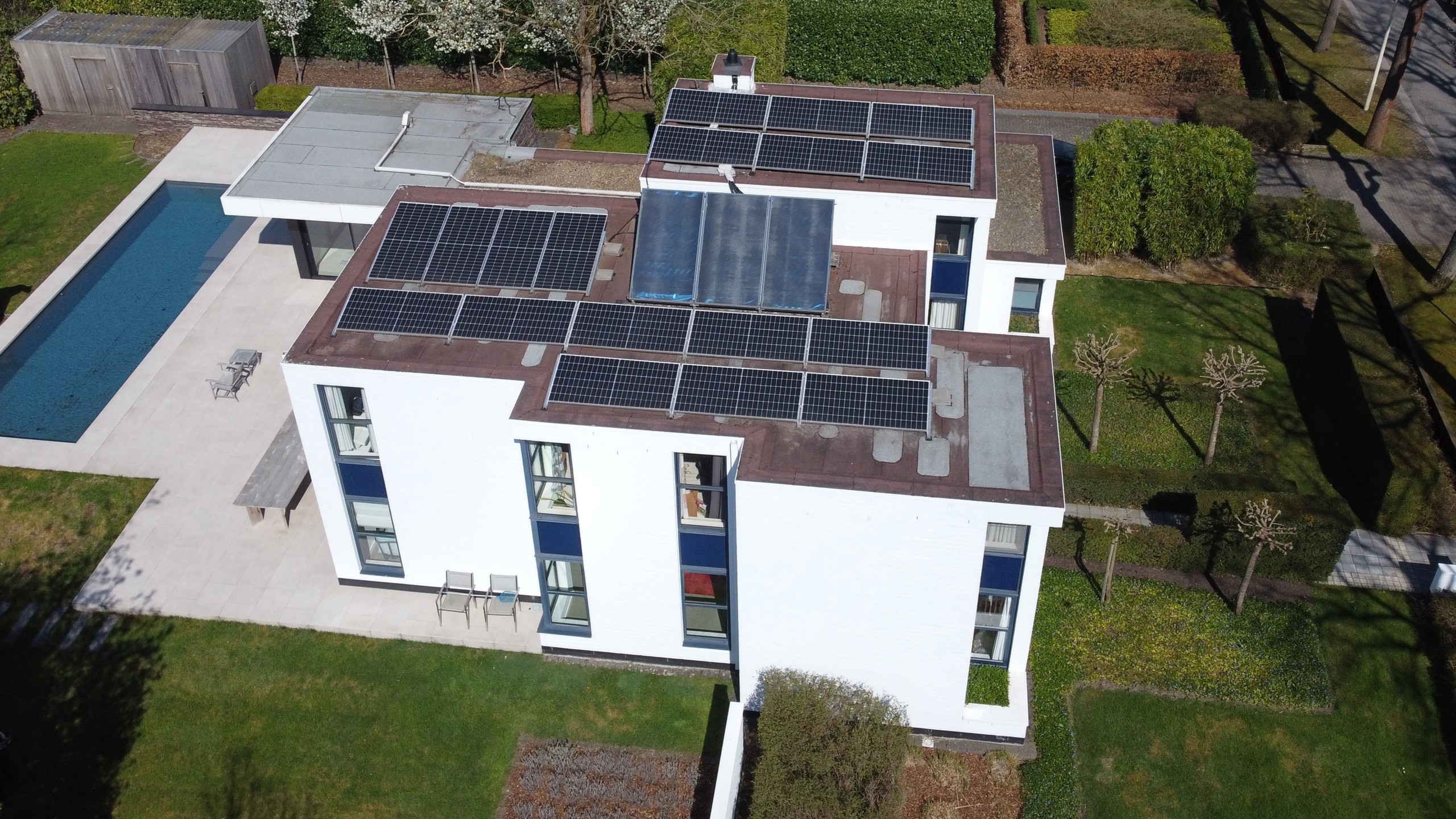 Unieke villawoning met zwembad op perceel van 2.088 m²!