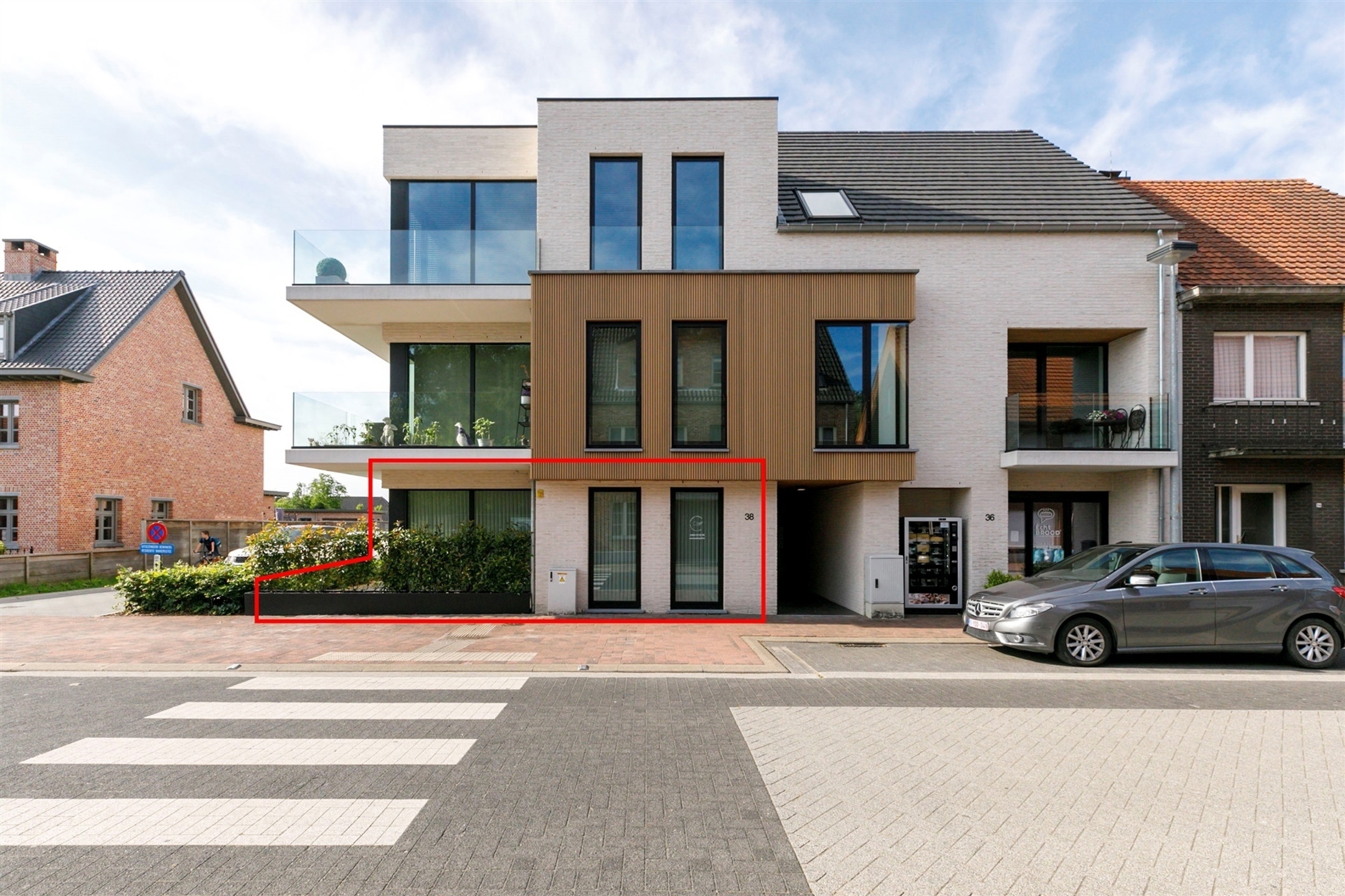 Instapklaar gelijkvloers appartement van 101m² met terras!