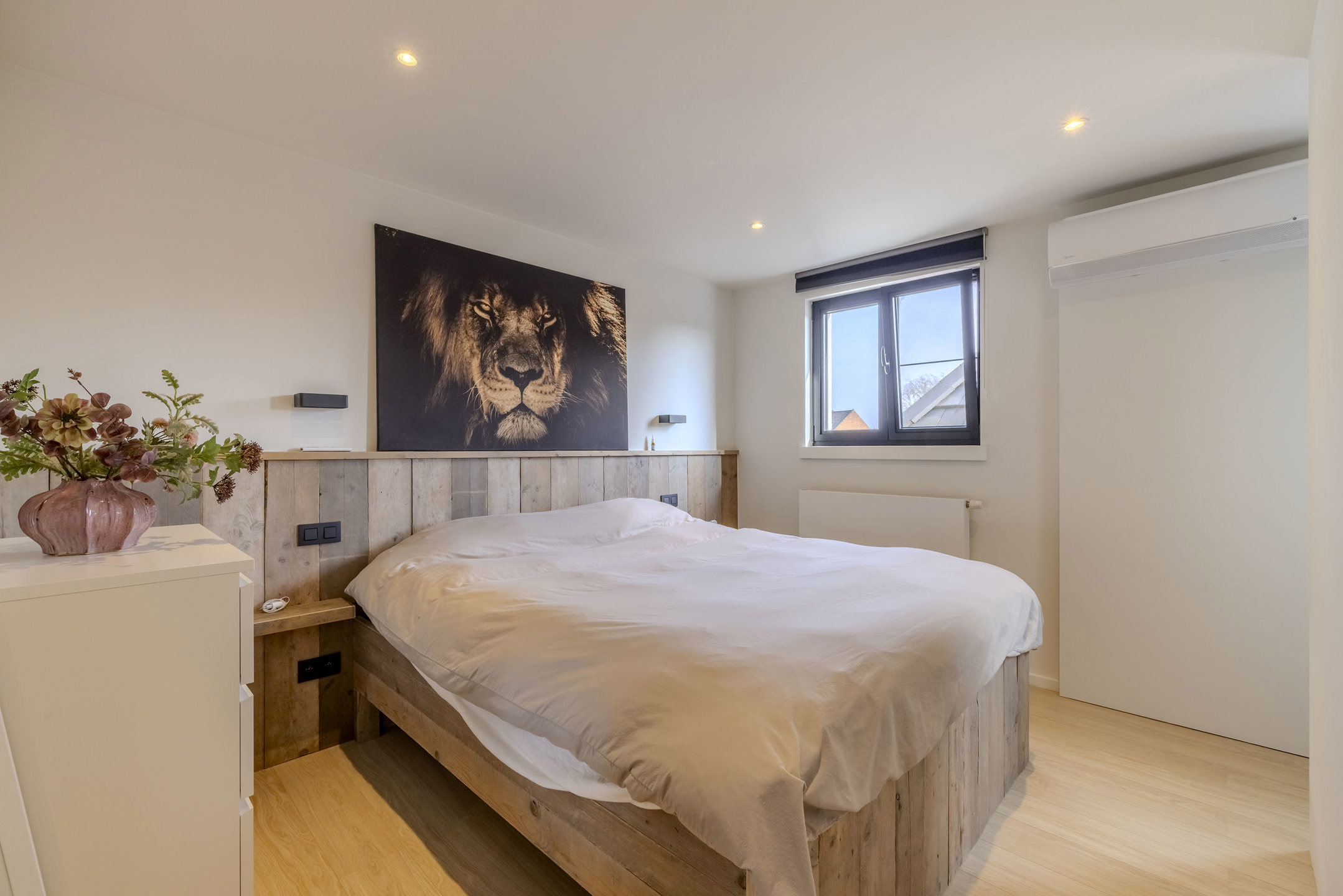 Instapklare woning in Wechelderzande met 4 slaapkamers!