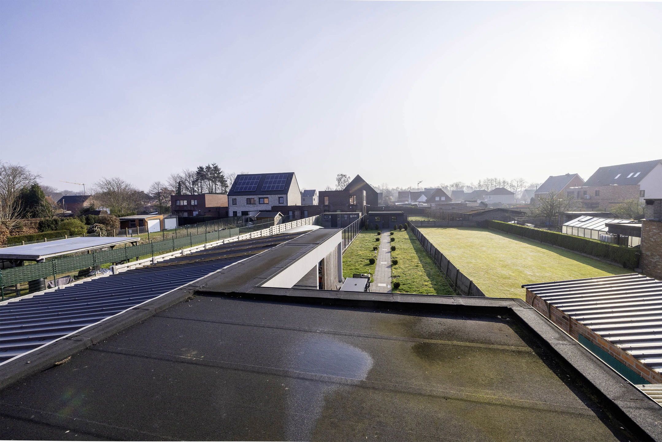 Volledig gerenoveerde woning met 4 slaapkamers en bijgebouw