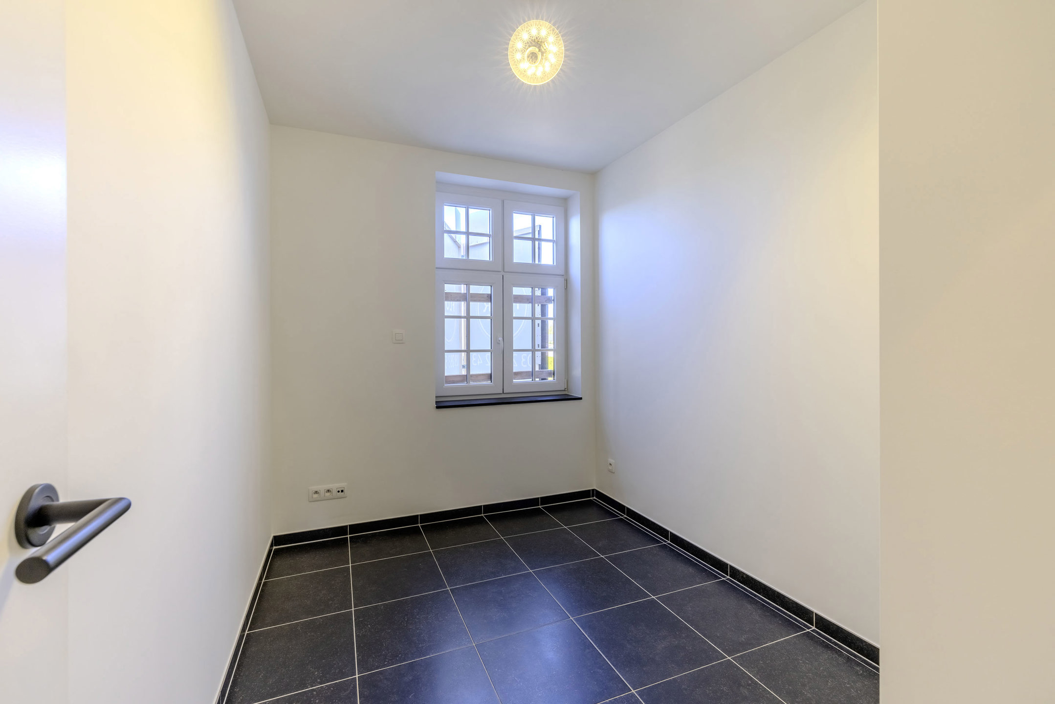 Instapklaar 2-slaapkamerappartement in Lille!