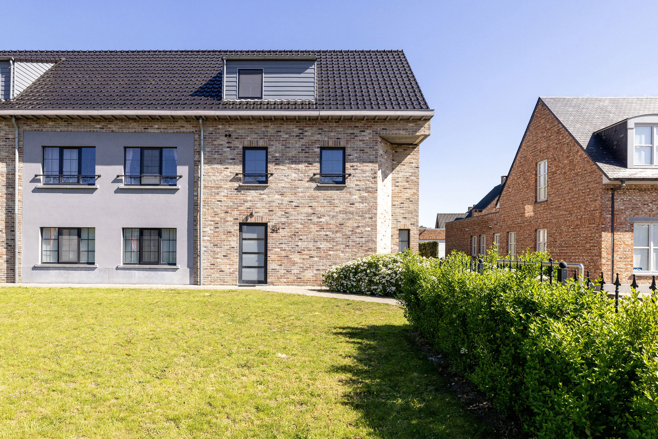 Instapklaar appartment met tuin & staanplaats