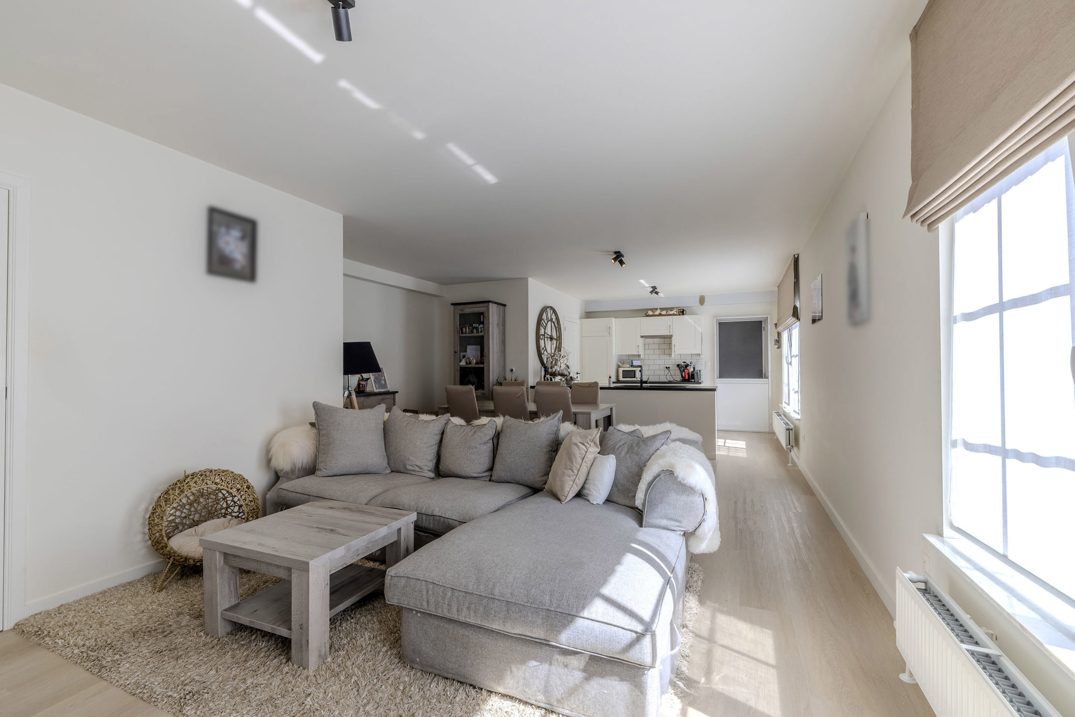 Instapklaar appartment met tuin & staanplaats