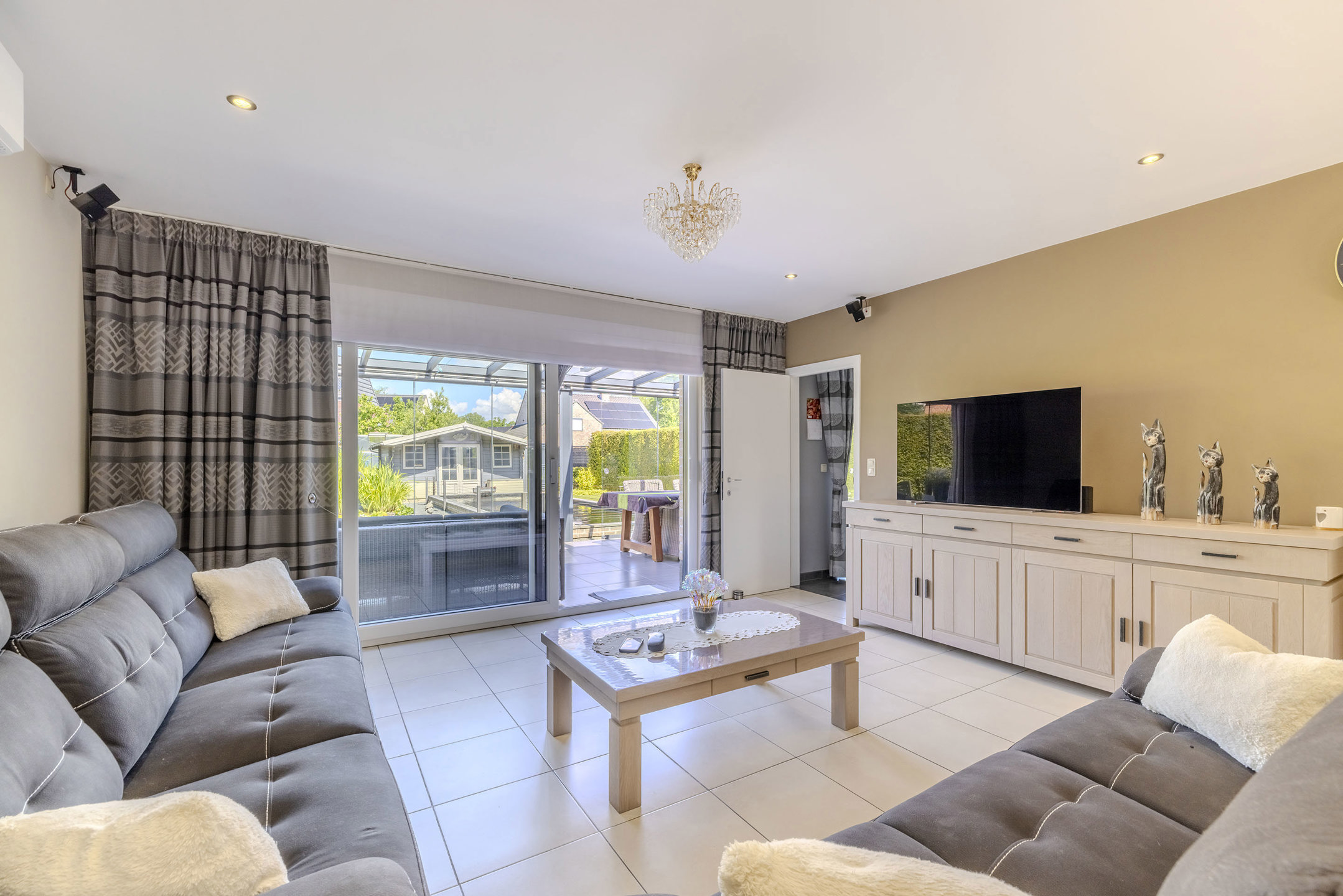 Instapklare woning met mogelijk 5 slaapkamers!