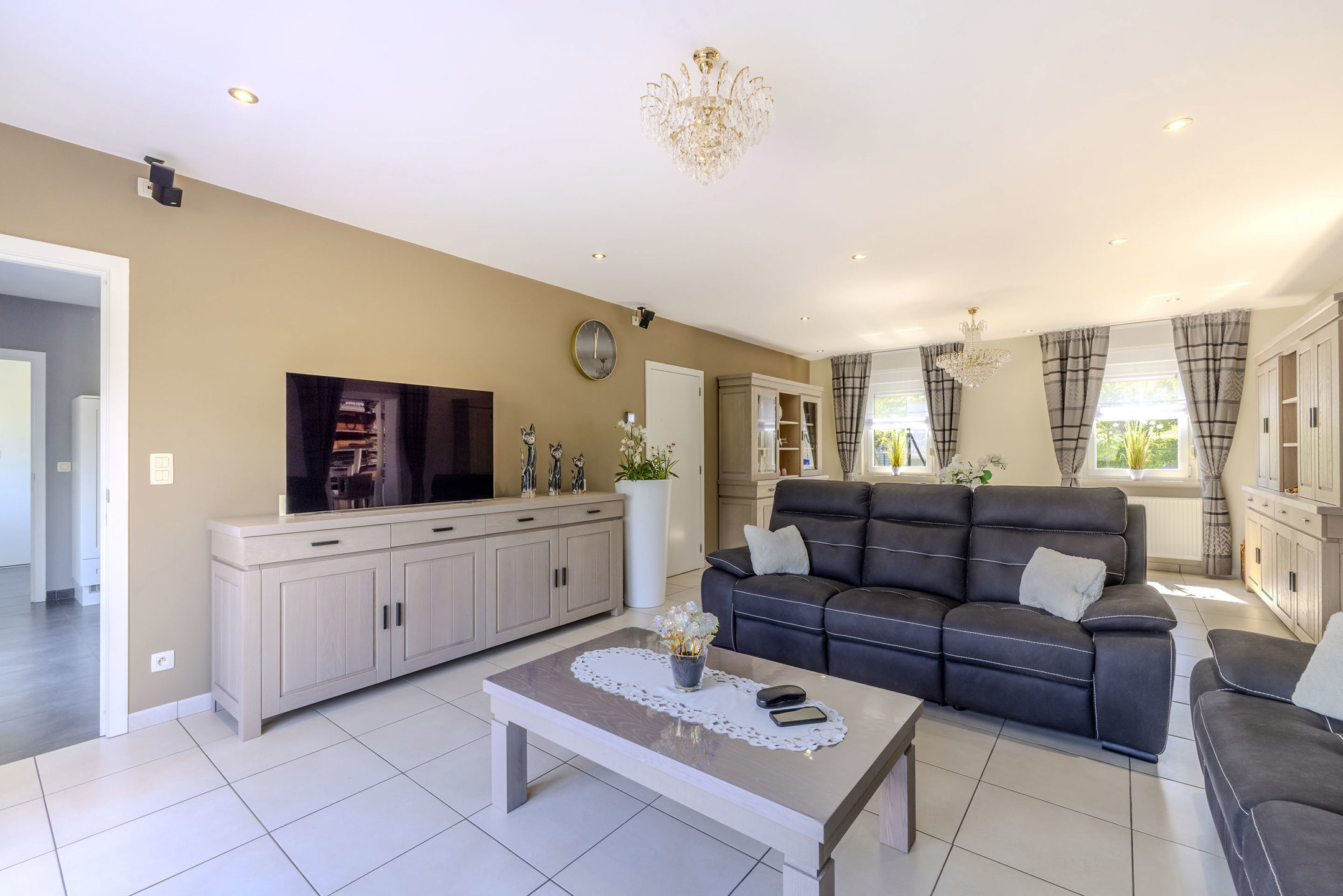 Instapklare woning met mogelijk 5 slaapkamers!