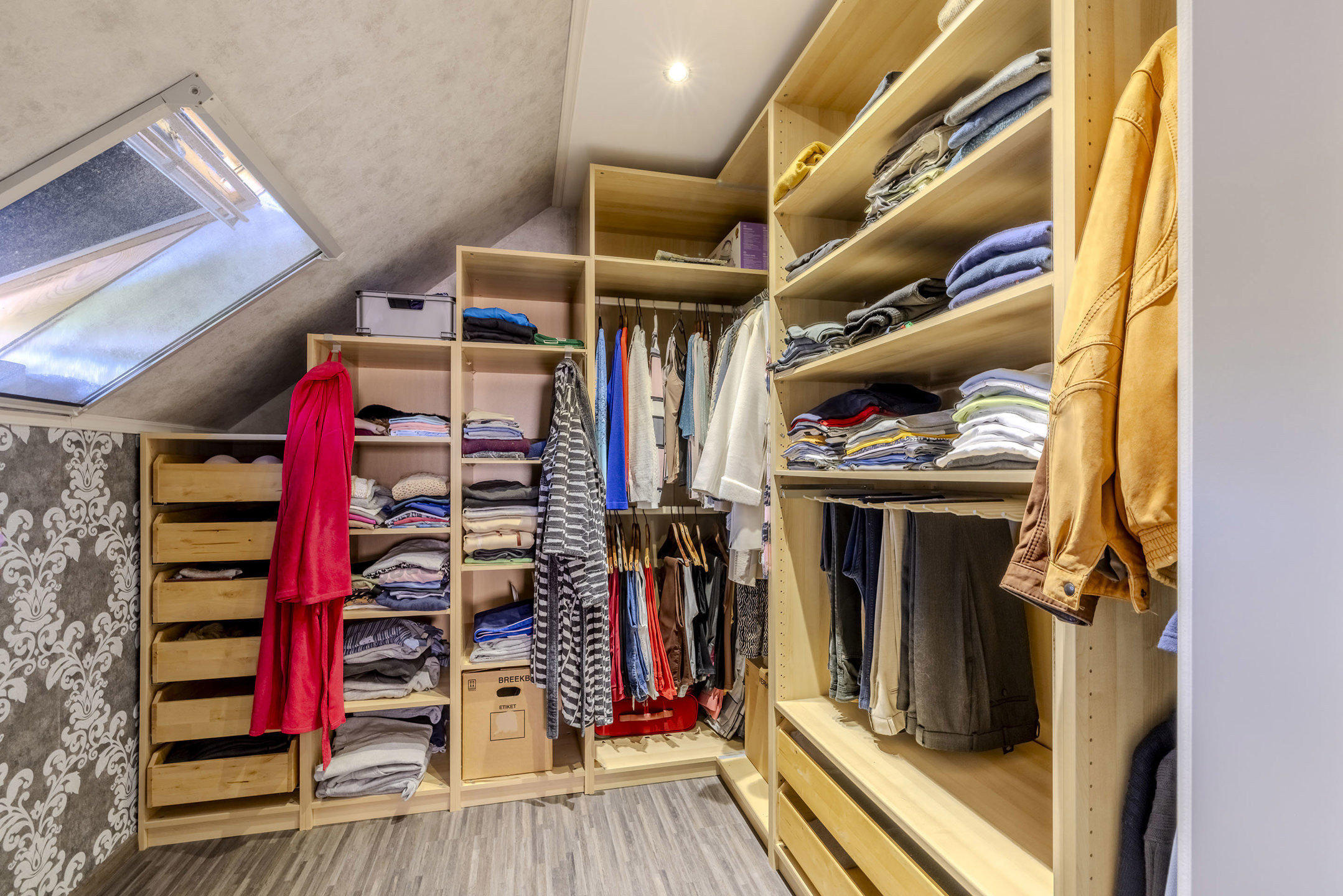 Instapklare woning met mogelijk 5 slaapkamers!