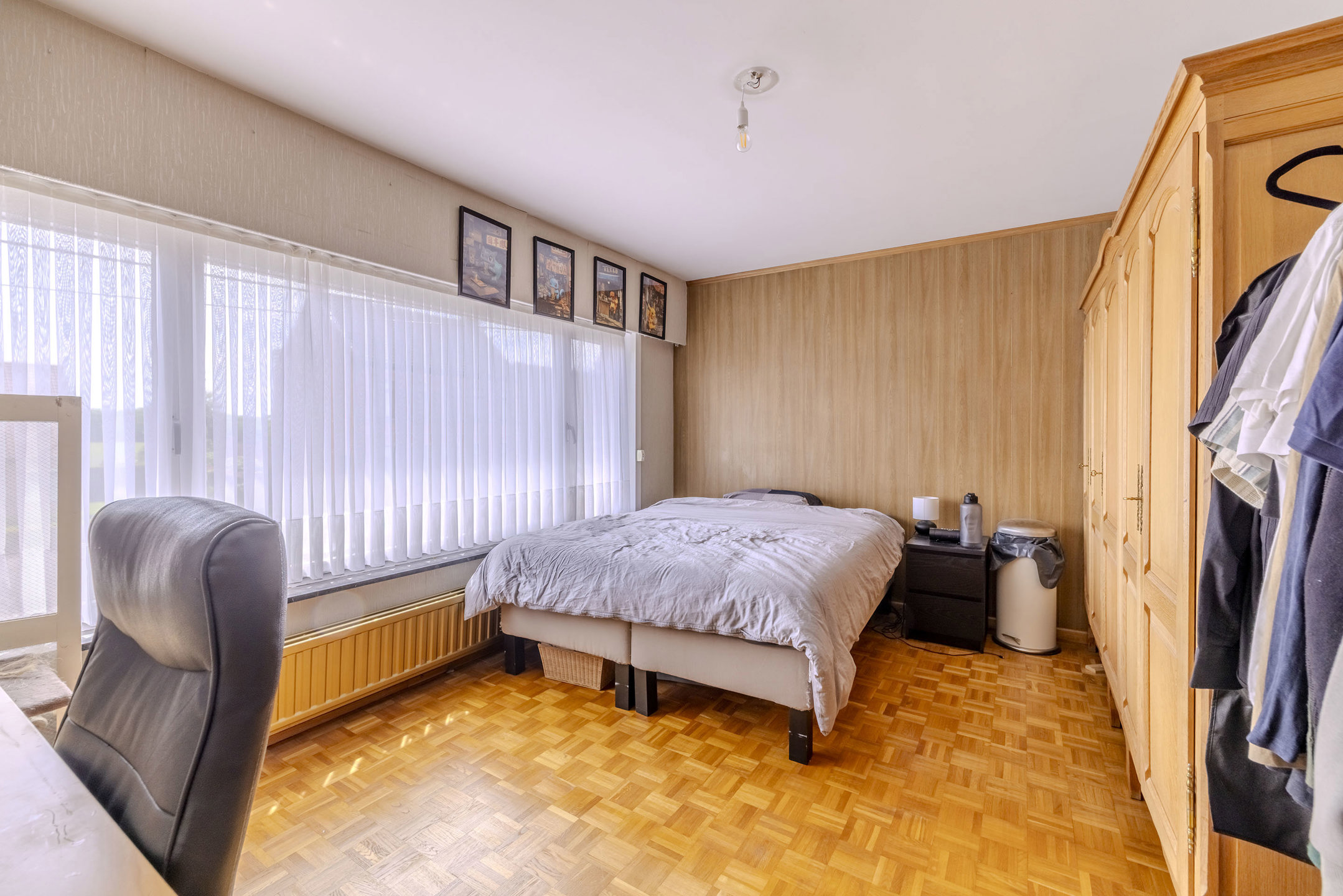 Ruime woning op 375 m² met 3 slaapkamers!