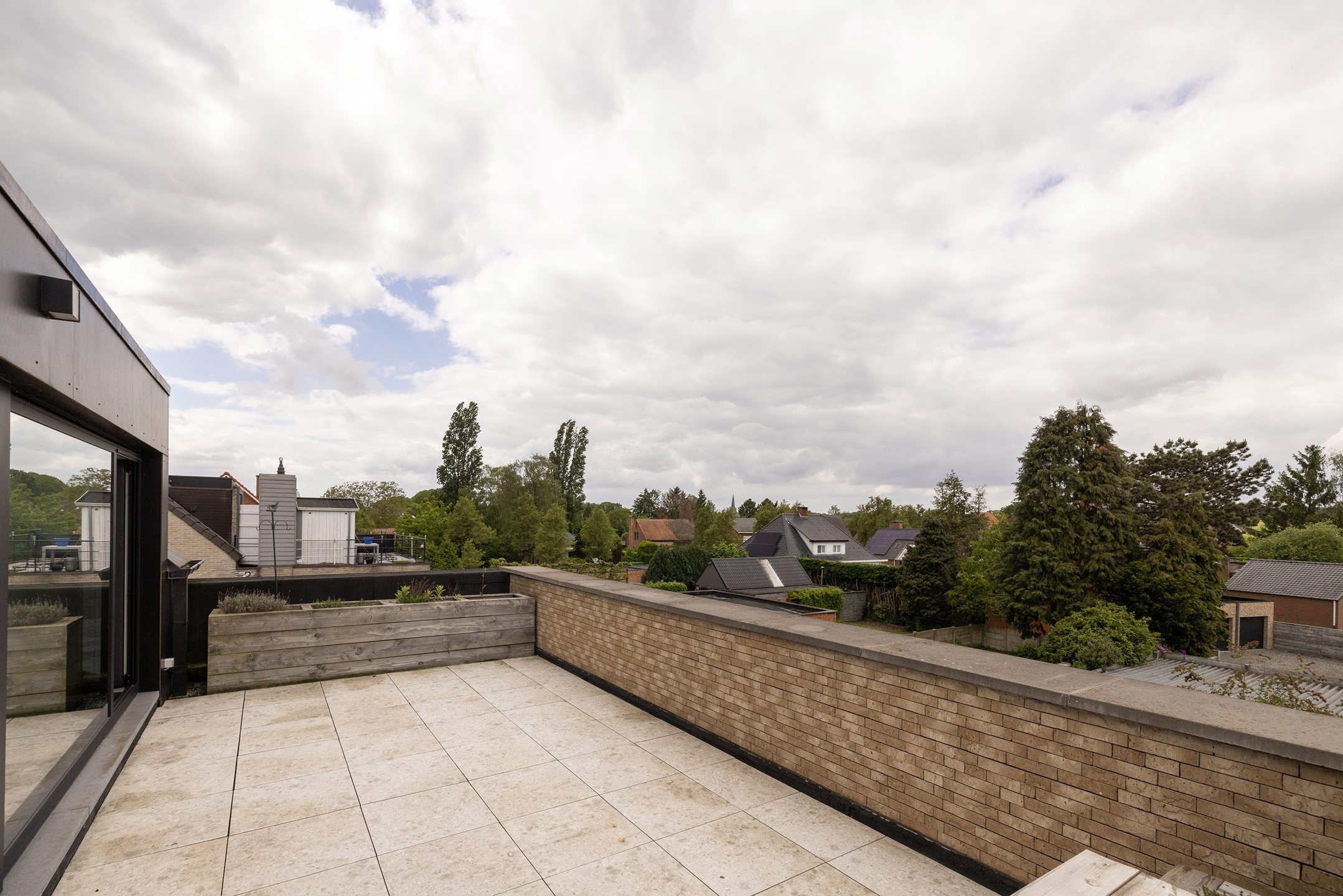 Instapklaar 1 slaapkamer appartement met terras!