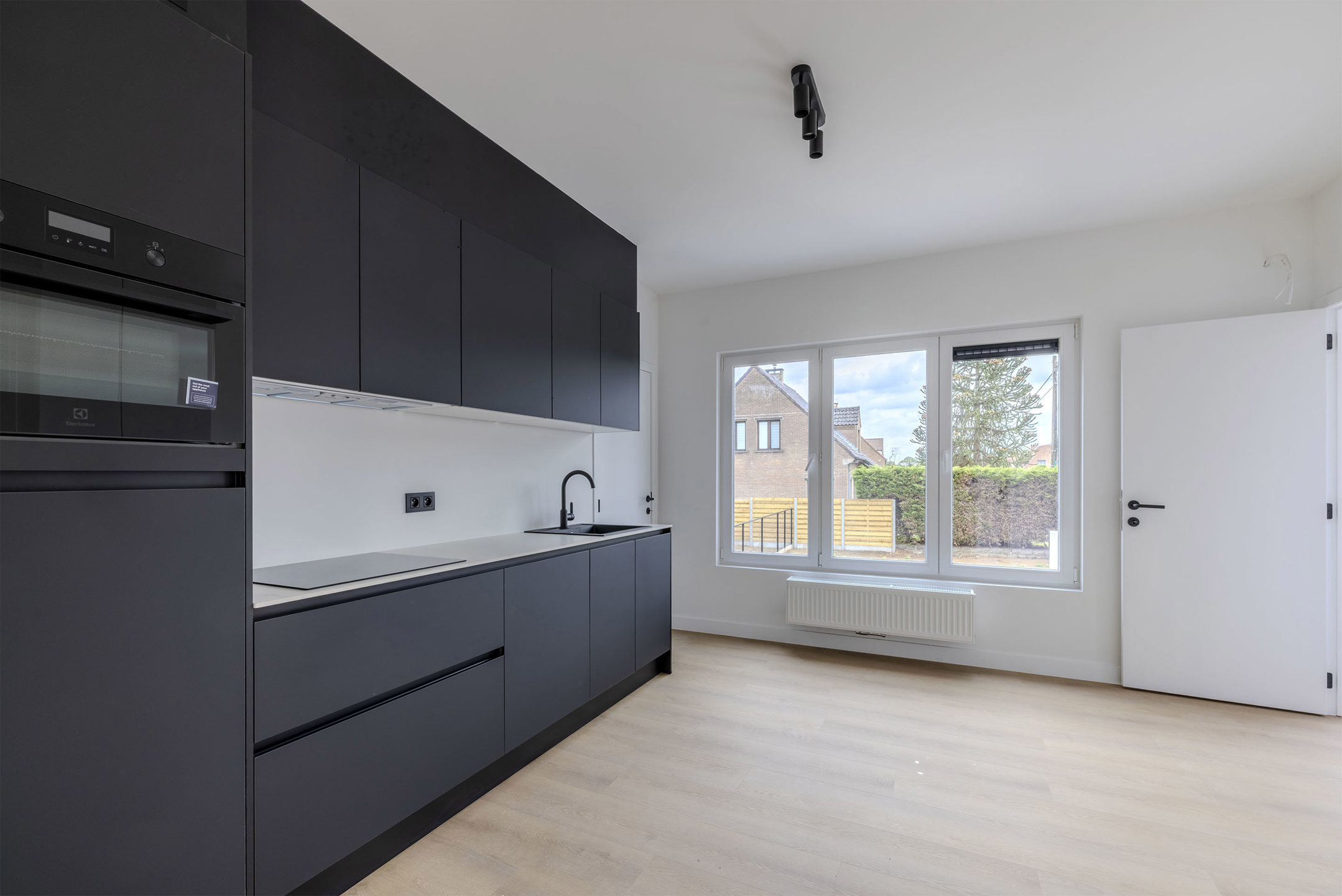 Gelijkvloers appartement - 2 slaapkamers op 400m2