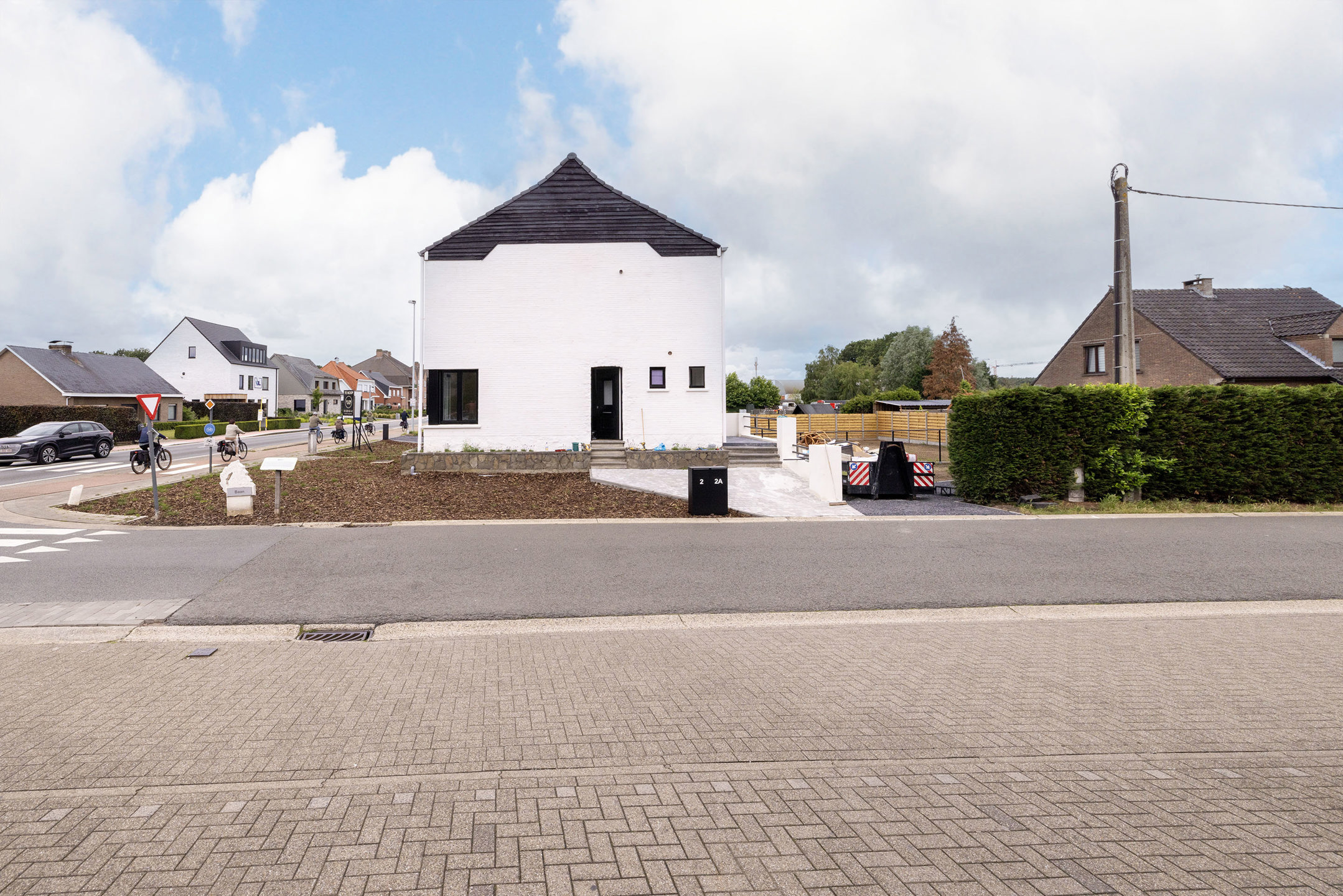 Gerenoveerd appartement met twee slaapkamers en staanplaats