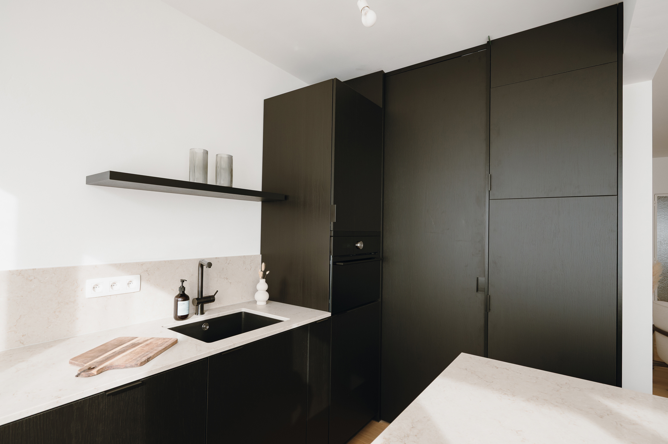 Stijlvol gerenoveerd appartement met 2 slaapkamers