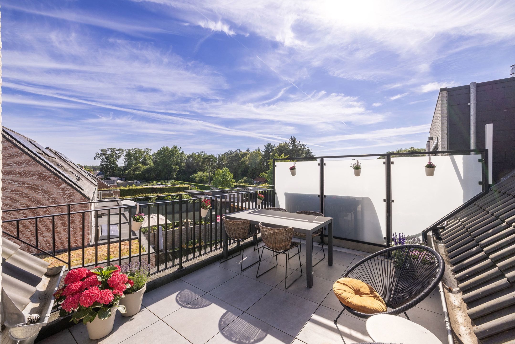 Penthouse met 3 slaapkamers - 2 terrassen en staanplaats